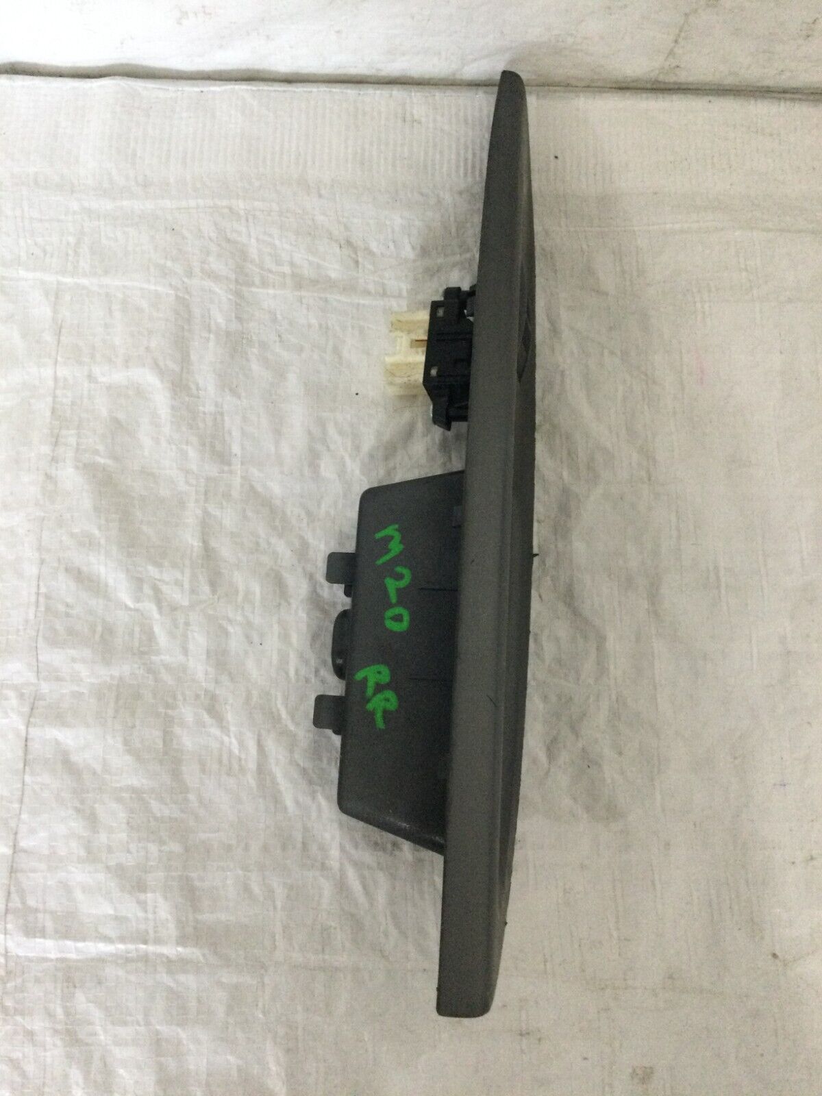2003-2005 Mazda 6 Mazda Rear Right Passenger Side Power Window Switch OEM