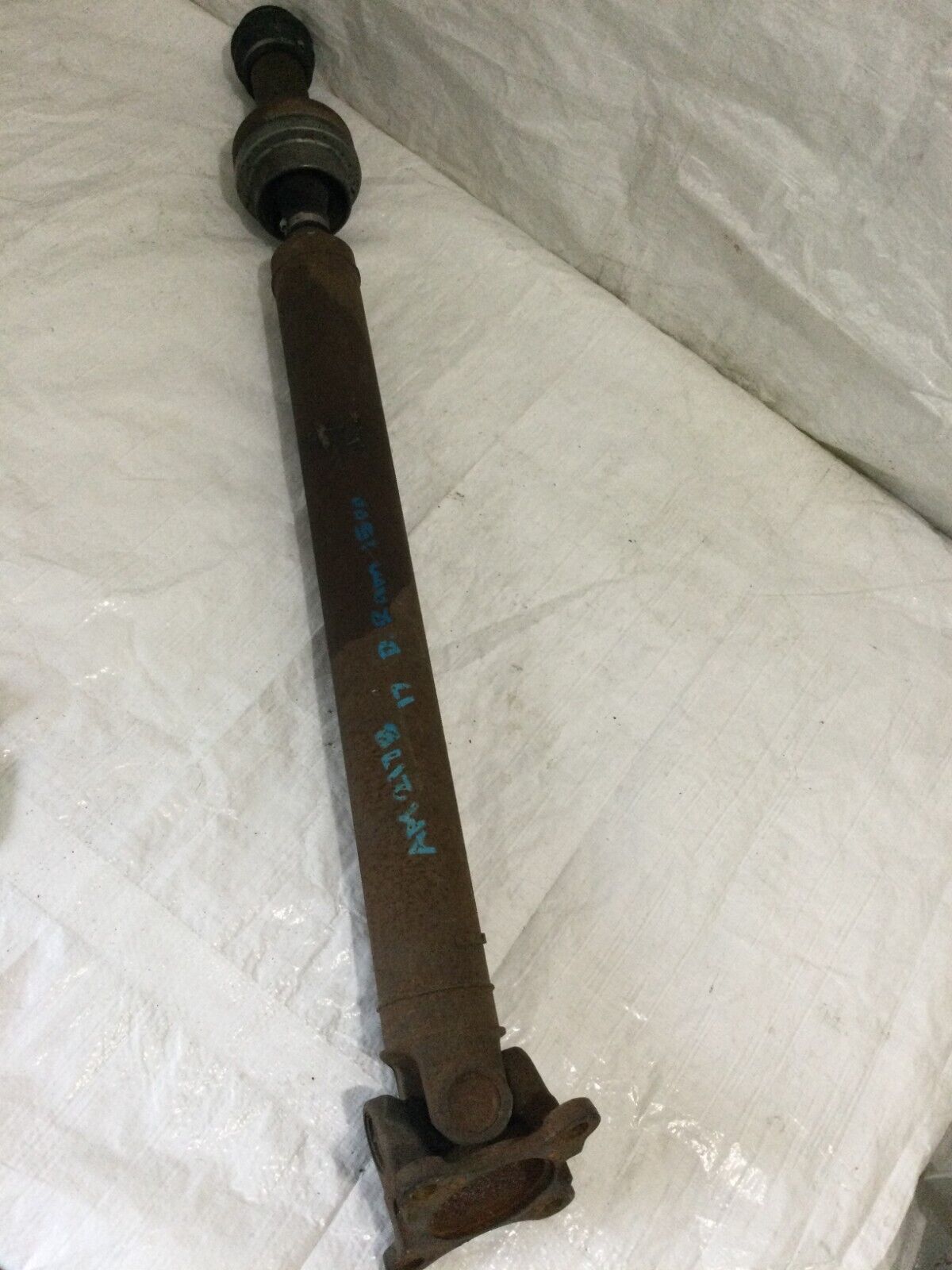 2005 Dodge Ram 1500 Front Drive Shaft OEM 5.7L