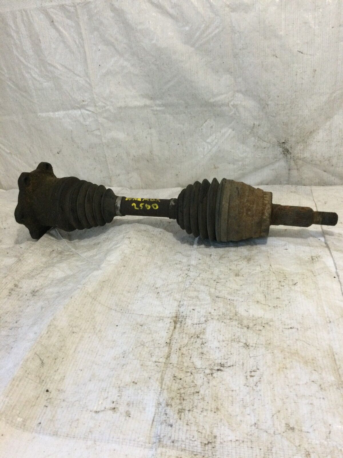 2006 GMC Sierra 2500HD Left Front Axle Shaft OEM