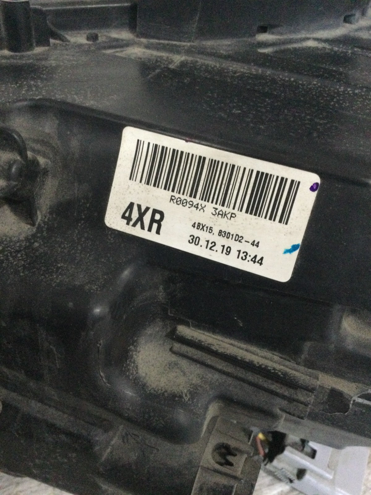 2016-2021 Mitsubishi Outlander Right Passenger Side LED Headlight OEM DAMAGED