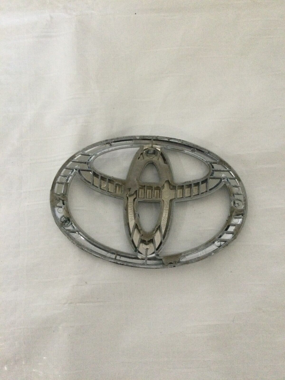 2007-2009 Toyota Camry Rear Trunk Emblem 75431-02080 OEM