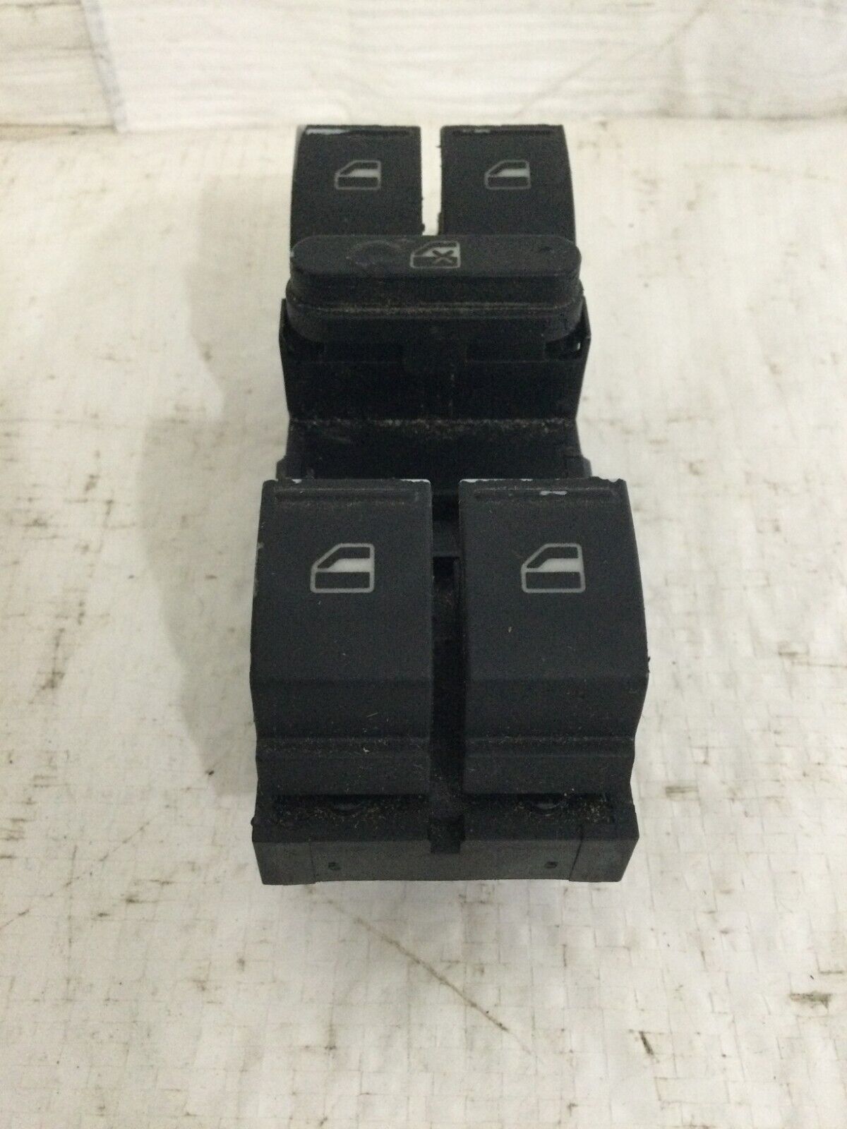 2004-2010 Volkswagen Touareg Front Left Master Power Window Switch 7L6959857A OE