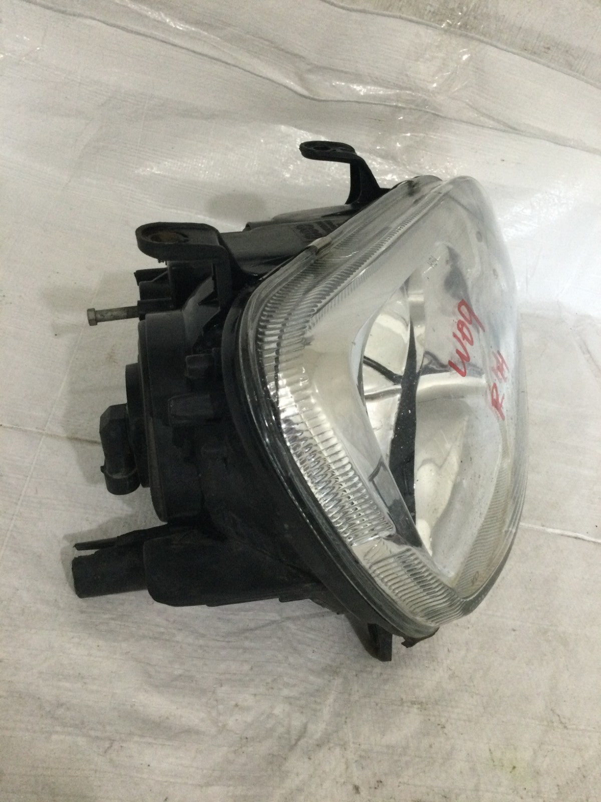 1997-2000 Toyota RAV4 Right Headlight OEM