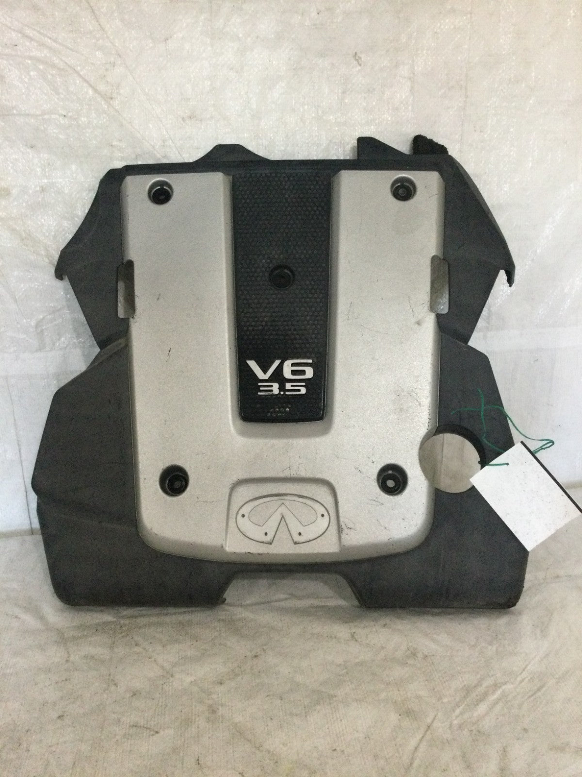 2007 Infiniti G35 3.5L Engine Cover OEM