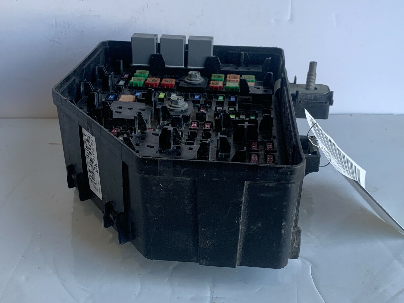 2003-2006 Cadillac Escalade EXT Under Dash Fuse Relay Junction Block OE 20832838