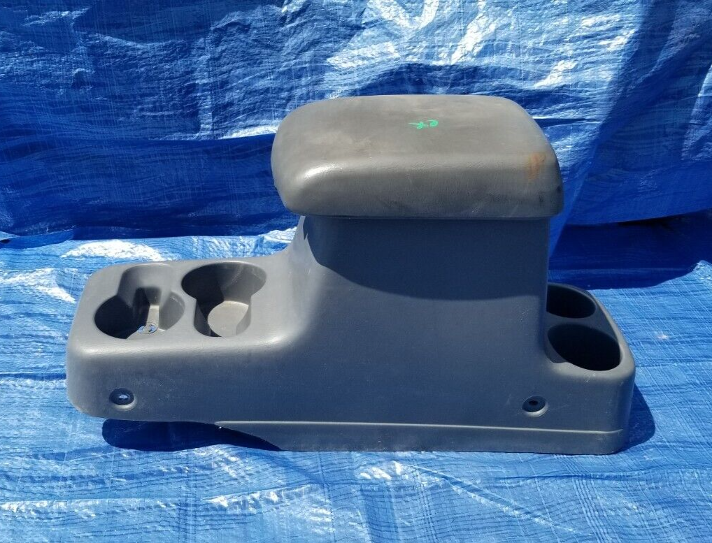 2000-2002 Nissan Xterra Front Console W/ Armrest 96910 7Z000 OEM