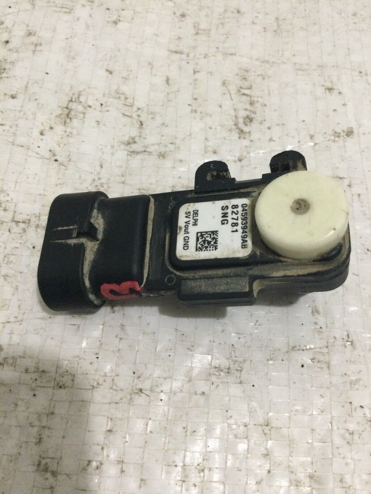 2019 Dodge Ram 1500 Fuel Tank Pressure Vapor Sensor OEM 04593949AB