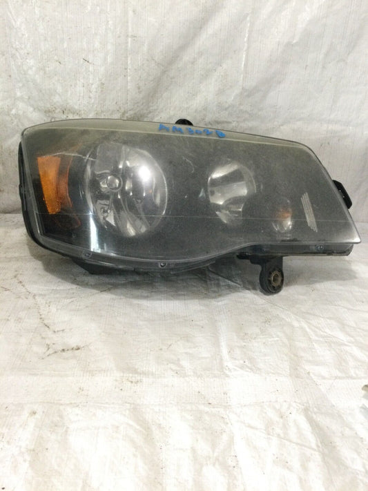2014 Dodge Grand Caravan Halogen Headlight Assembly Right RH 68206500AB OEM
