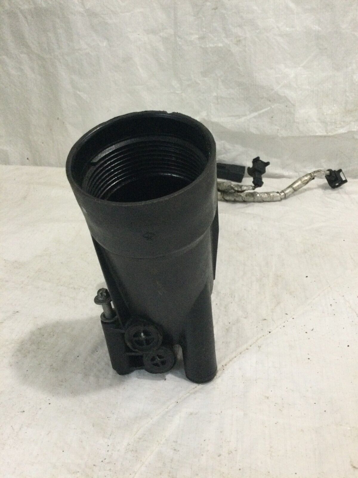2018 Chrysler 300 Oil Filter Adapter Housing Assembly 68105583AA OEM