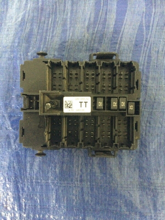 2007-2013 GMC Sierra 1500 Cabin Fuse Junction Box OEM 20813086 OEM