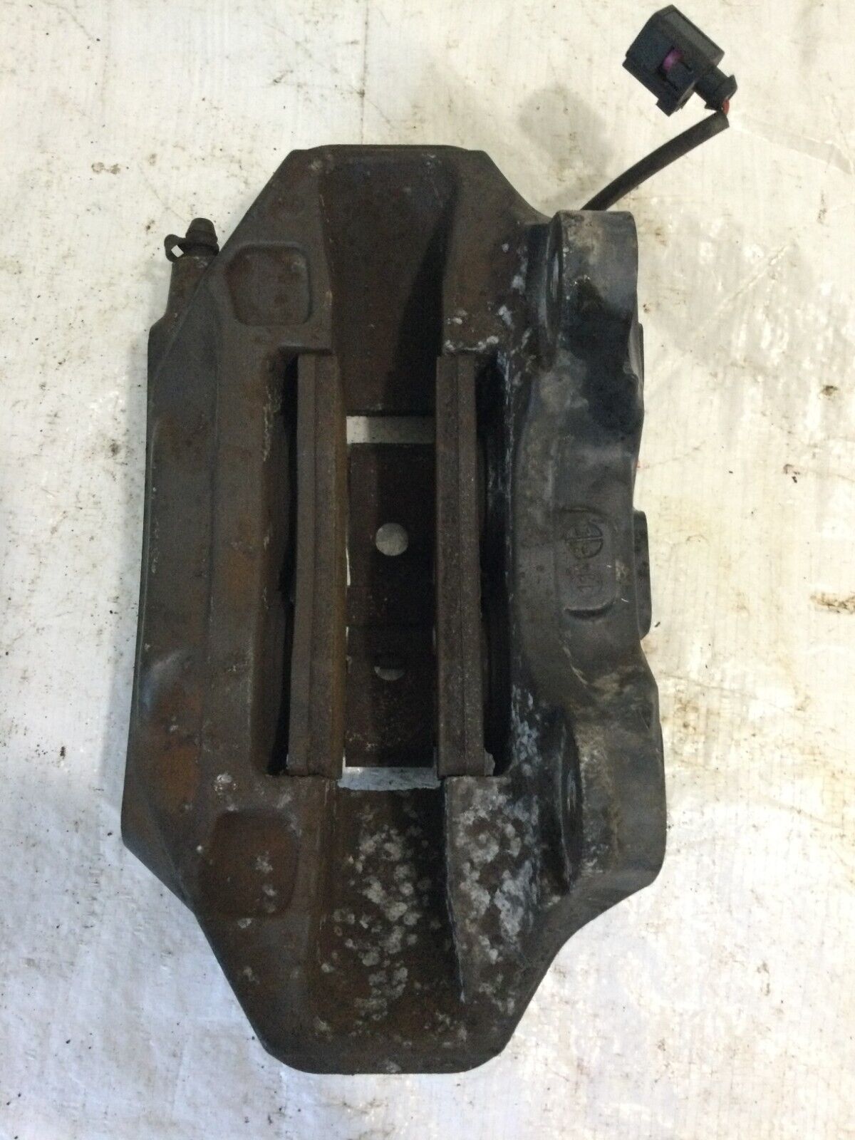 2004-2010 Volkswagen Touareg Front Left Brembo Brake Caliper OEM
