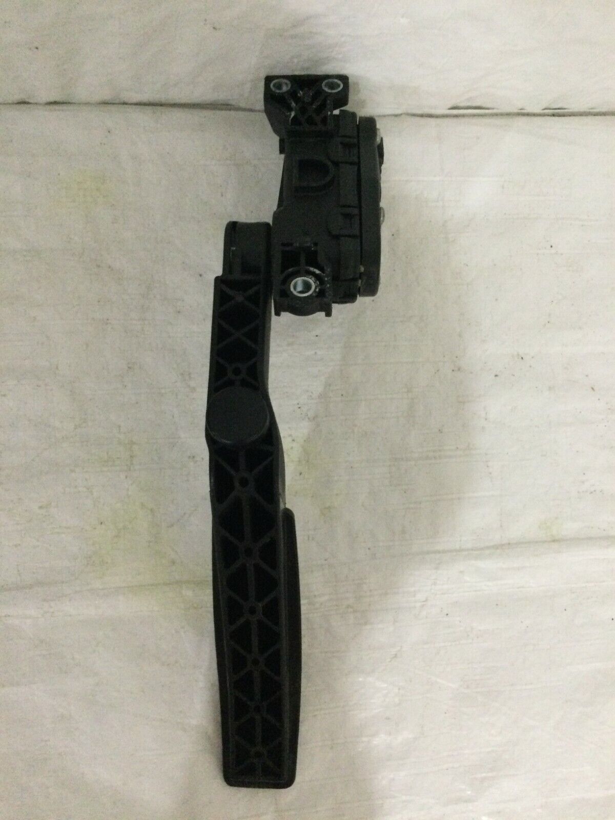 2007 Volkswagen Touareg Accelerator Gas Pedal OEM 3.6L