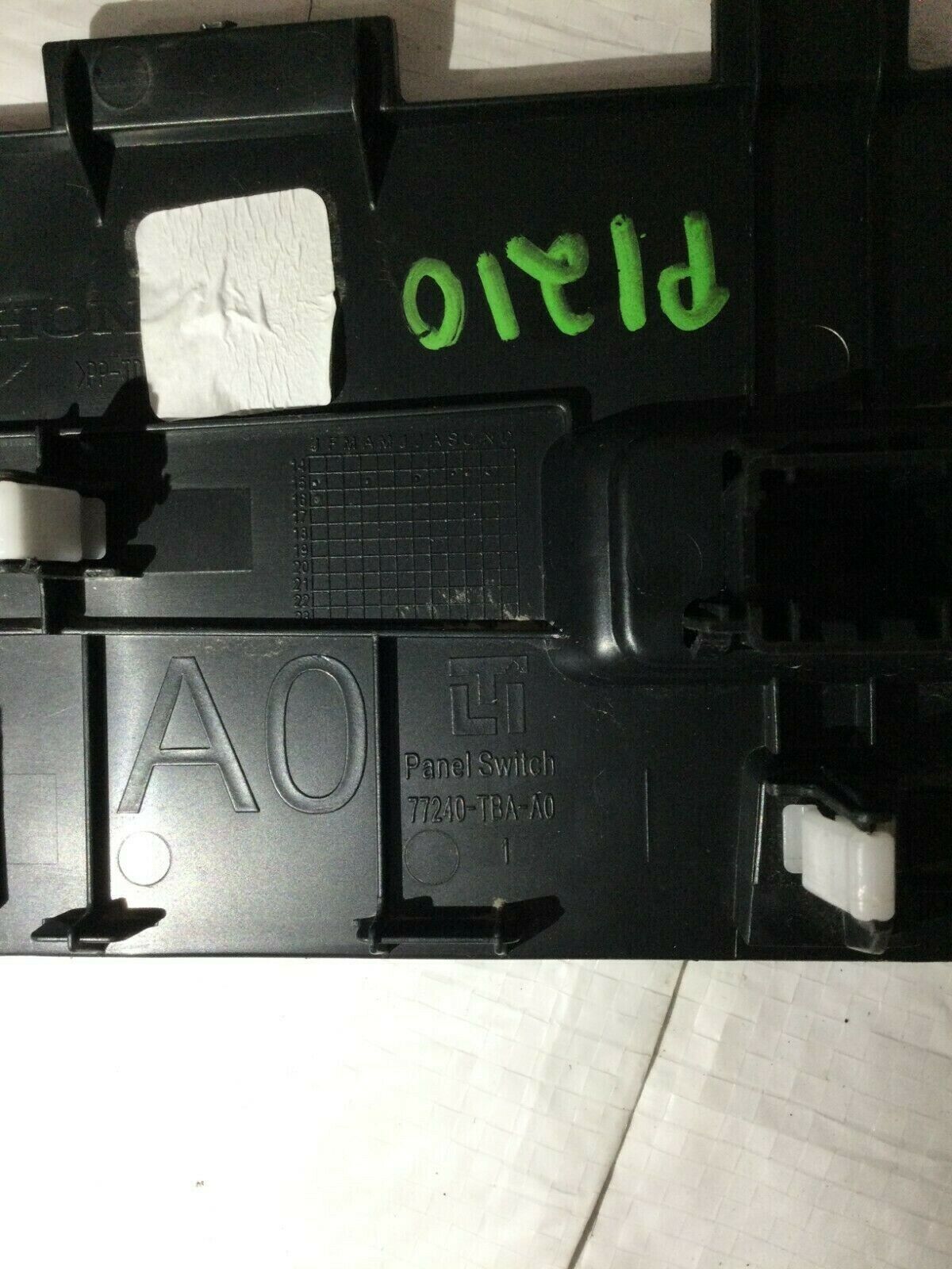 2016-2017 Honda Civic Center Console Trim Power Outlet 77240-TBA-A0 OEM