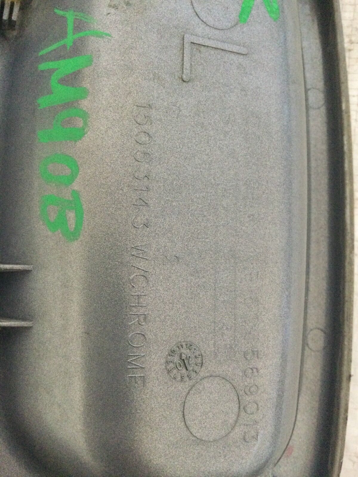 2002-2006 Cadillac Escalade EXT Exterior Door Handle Rear Left 15053143 OEM