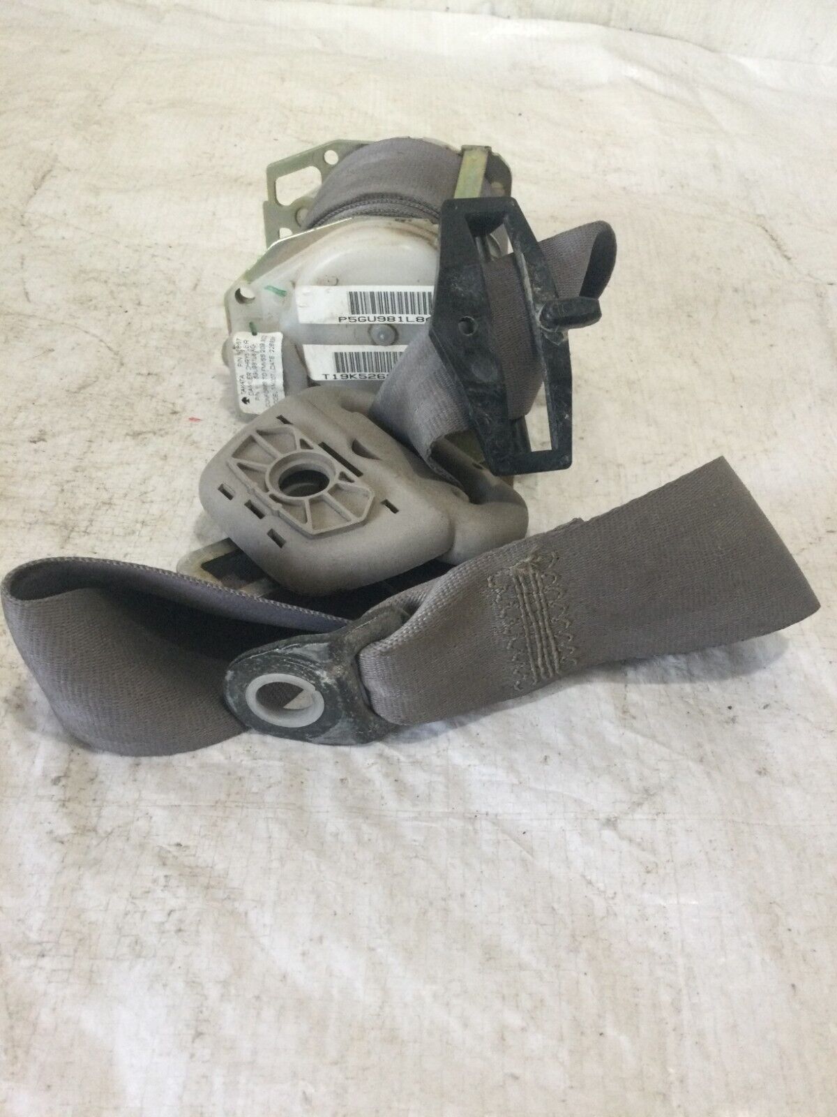 2003 Dodge Ram 2500  Rear Left Side Seat Belt  18927  OEM