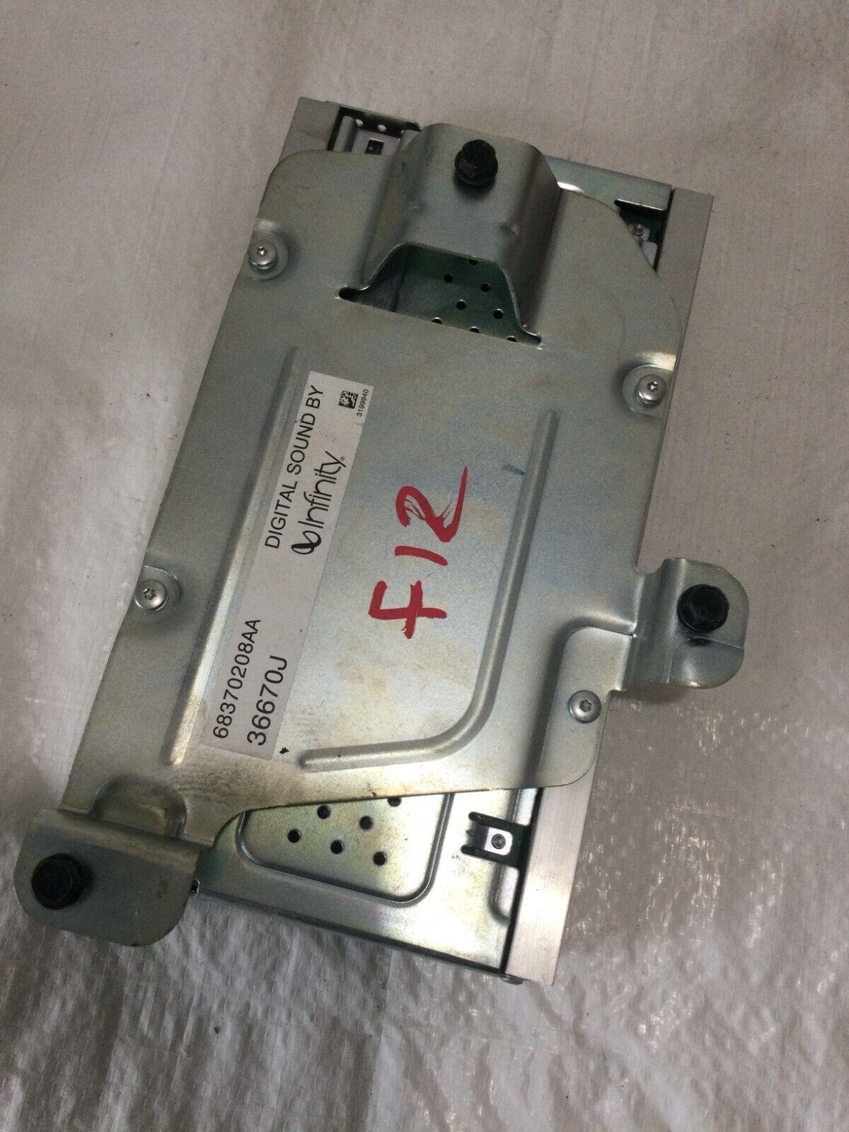 2020 Dodge Grand Caravan Radio Amplifer OEM 68370208AA