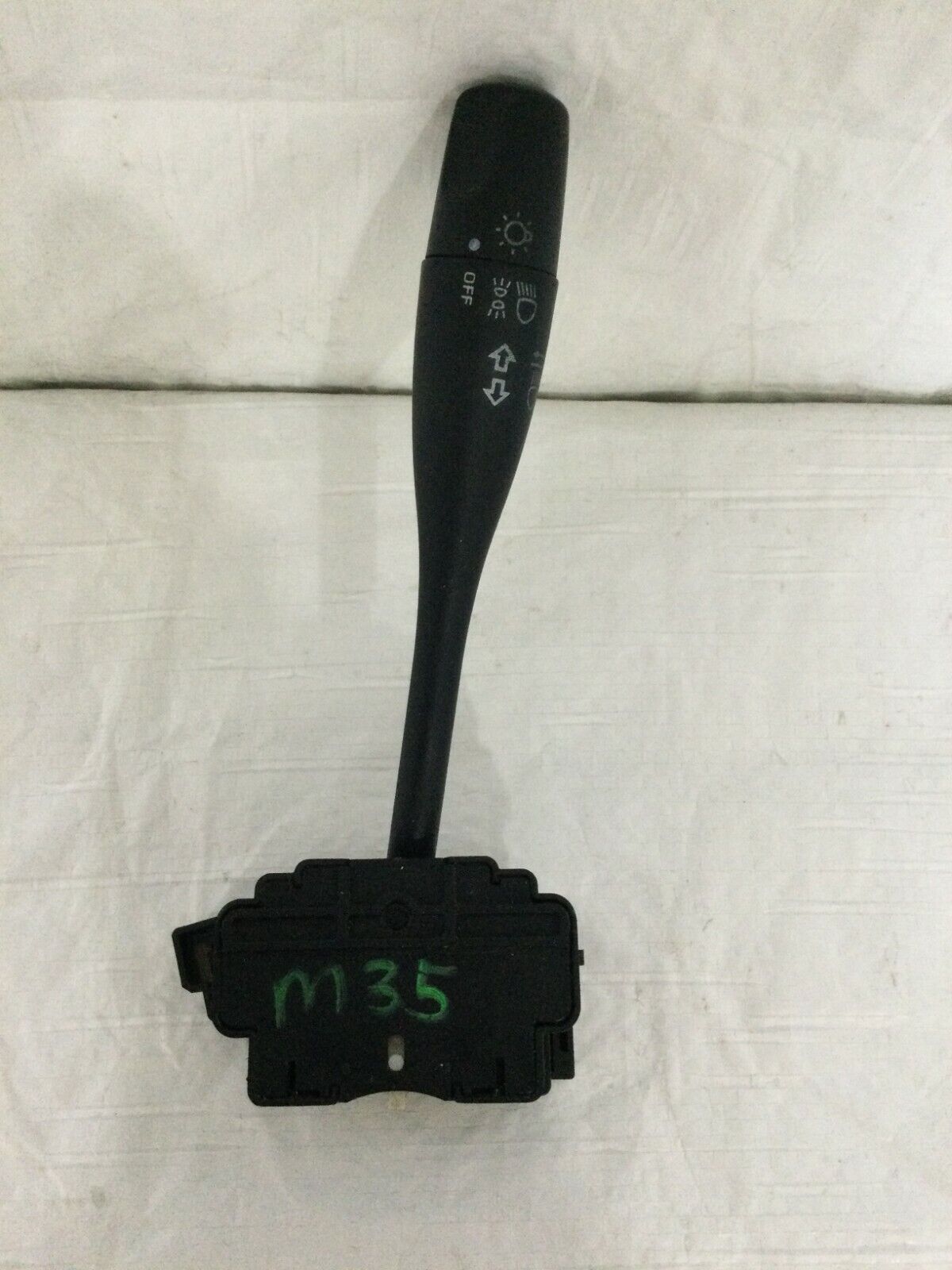 2001 Nissan Xterra Headlight Switch OEM 14509