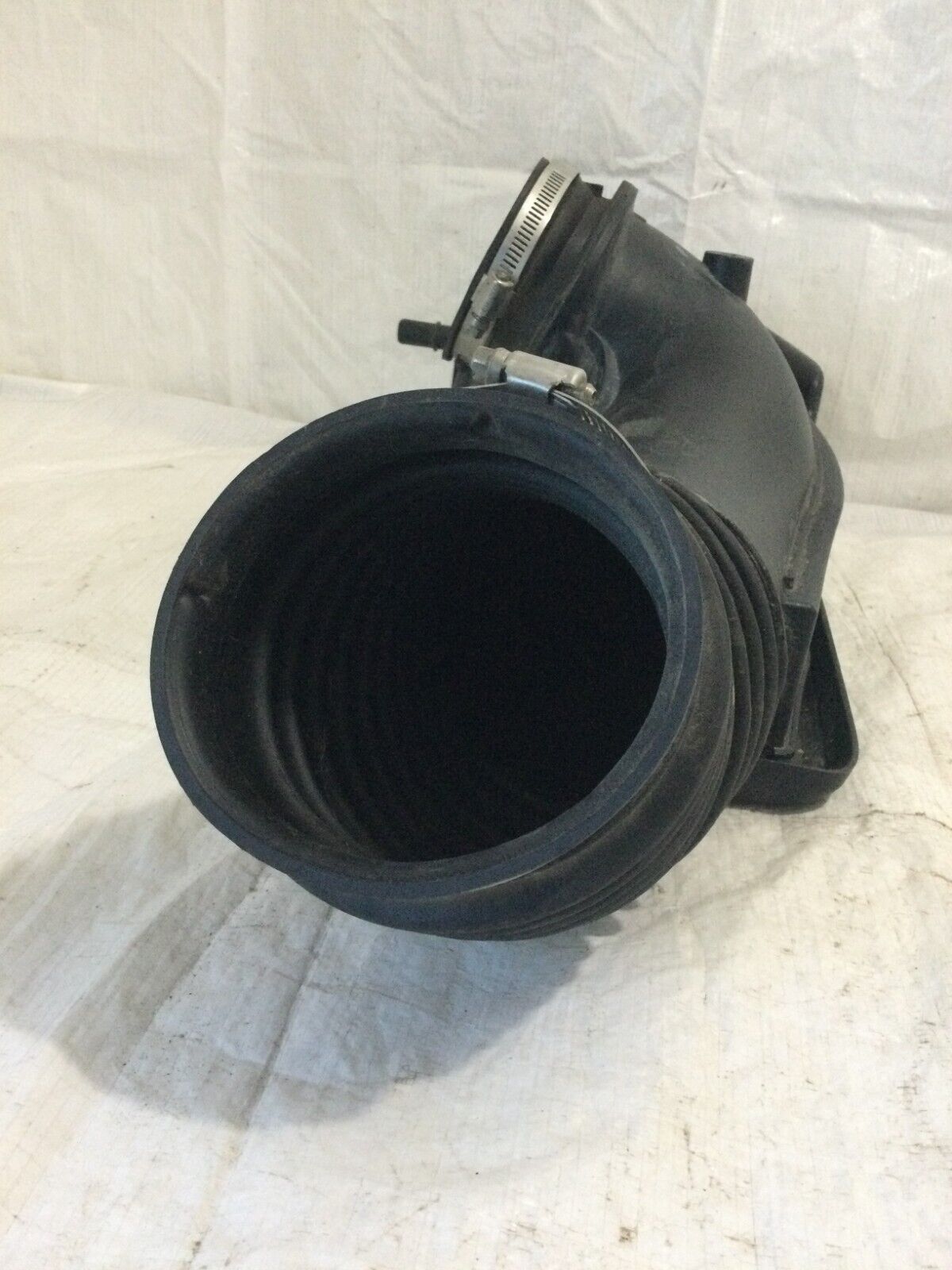 2019-2021 GMC Sierra 1500 Air Cleaner Intake Duct Resonator Assembly OEM