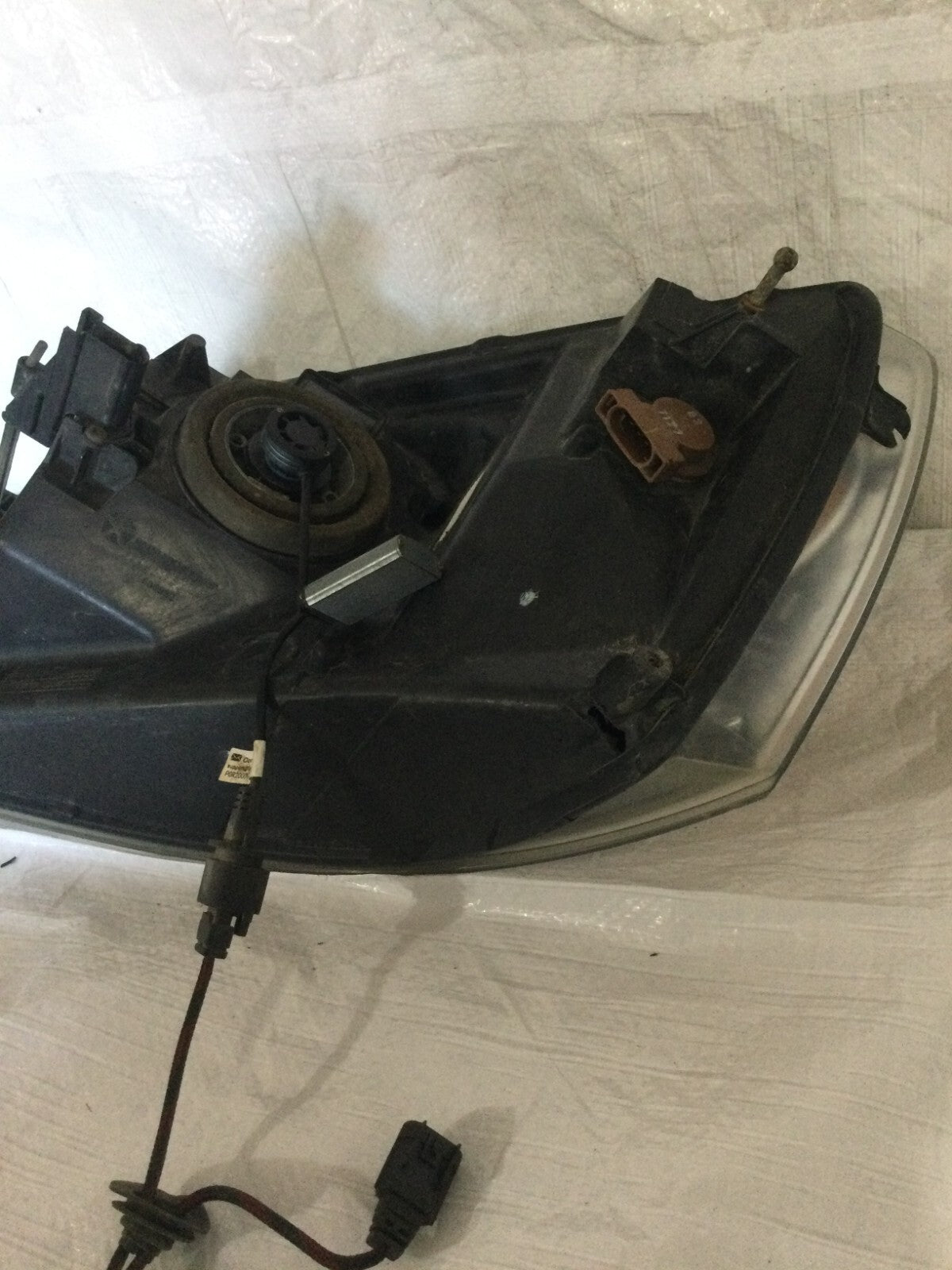 2007 Dodge Ram 2500 Right Passenger Side Headlamp Assembly OEM