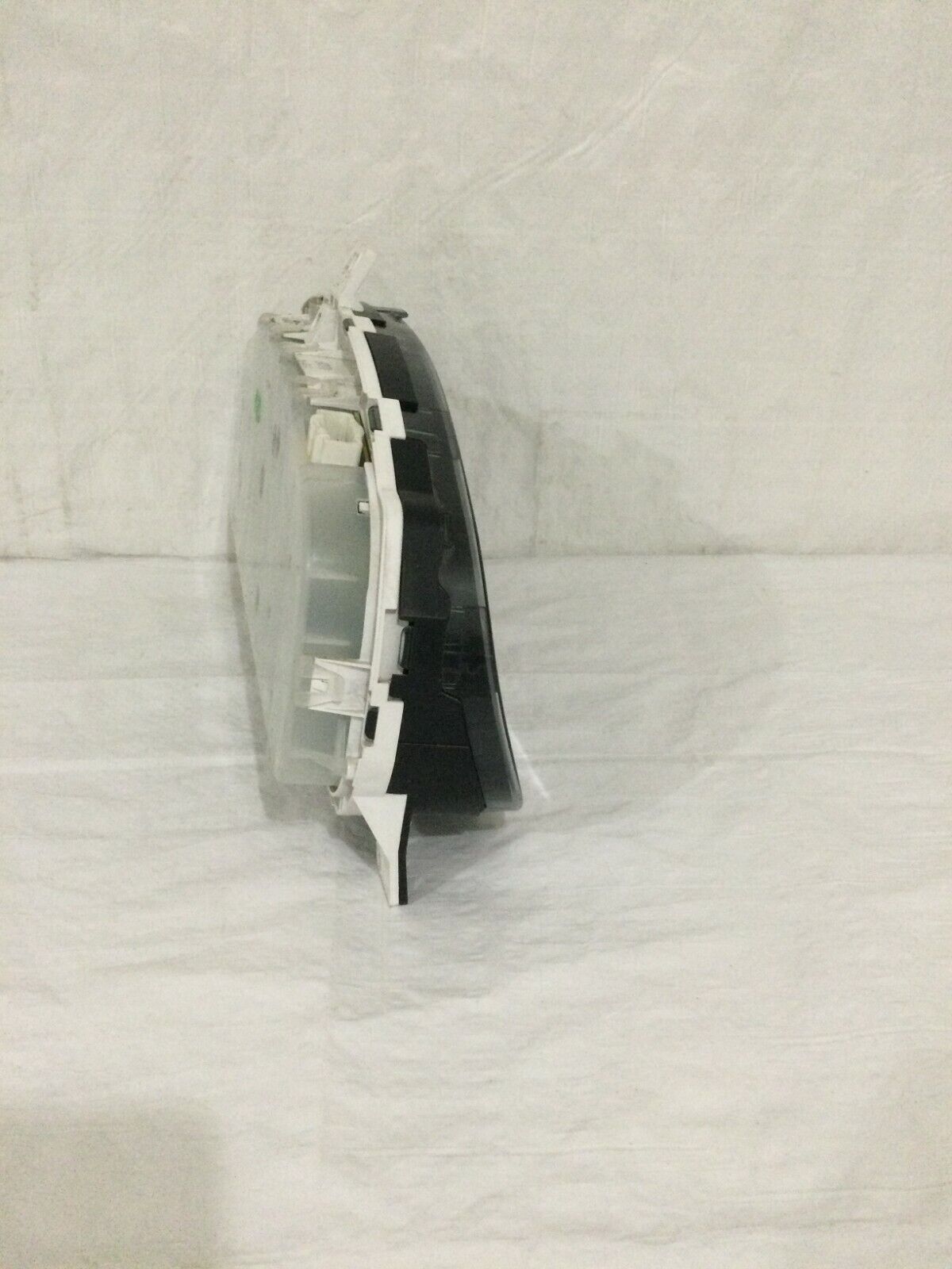 2005 Mazda 6 Speedometer Gauge Instrument Cluster OEM KPH 3.0L
