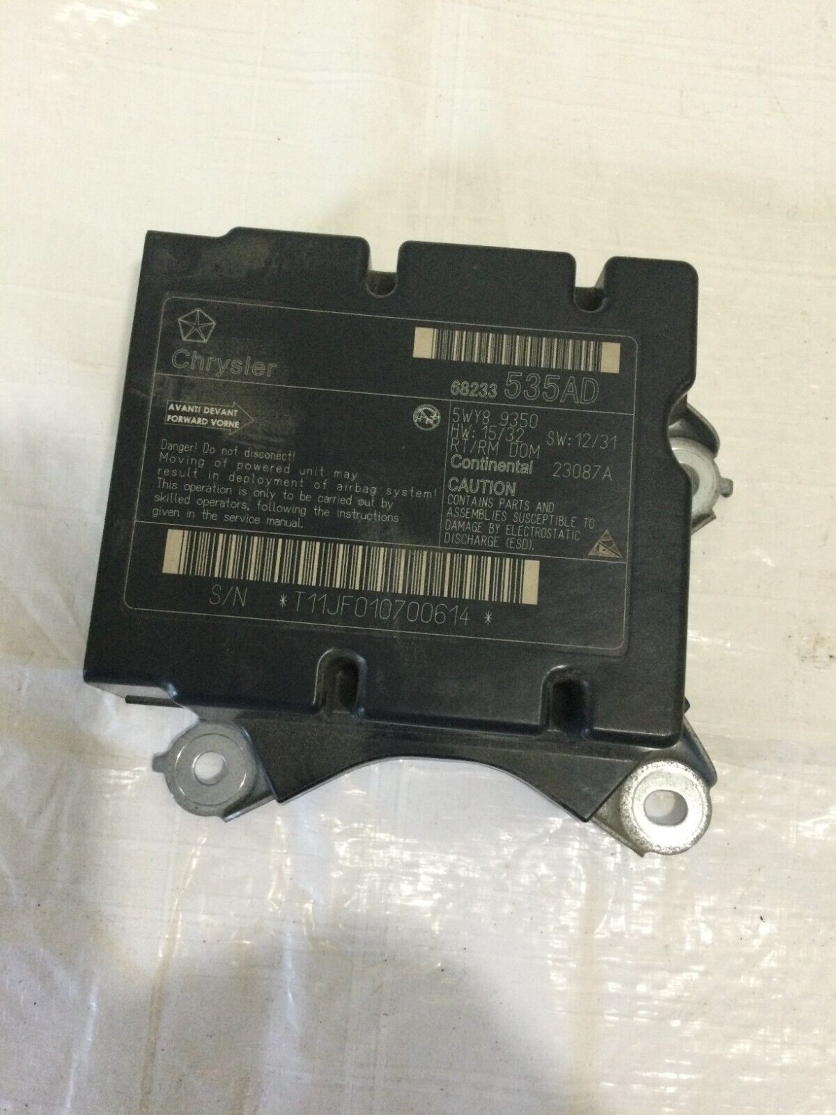 2017 Dodge Grand Caravan  Restraint  control module  SRS 68233535AD OEM