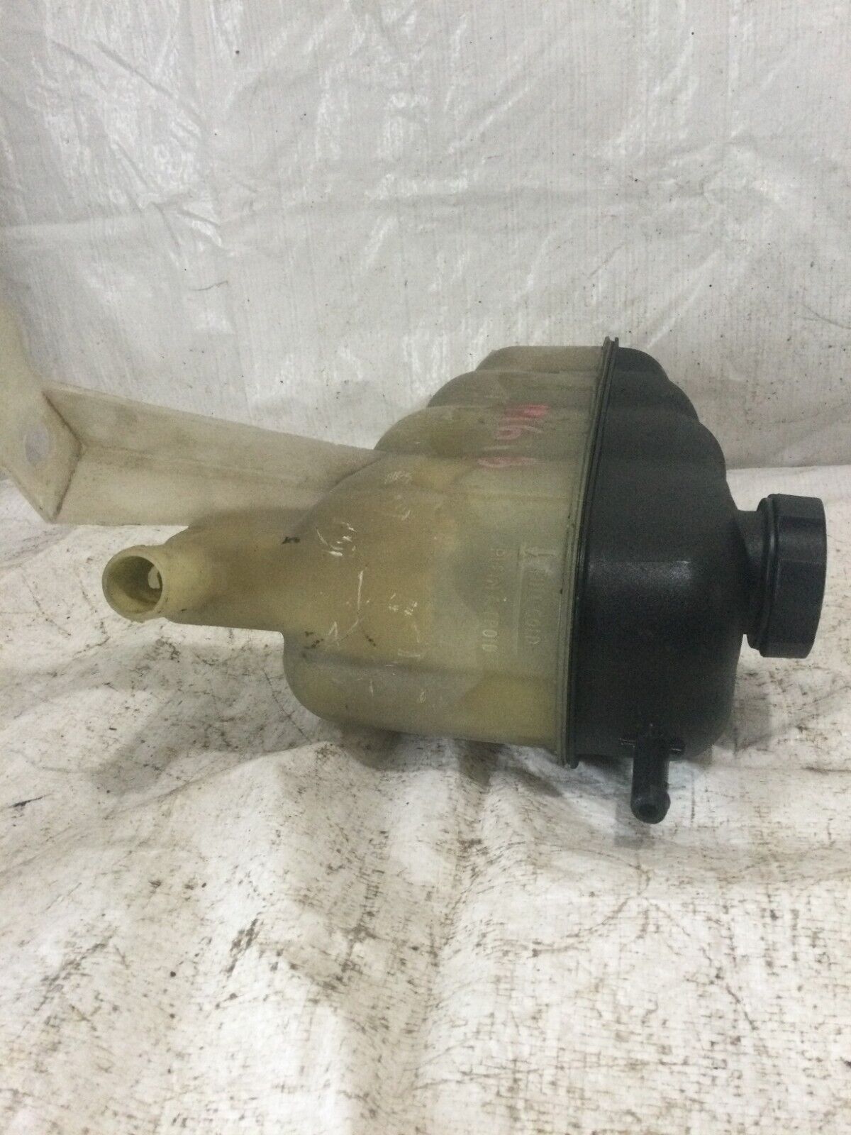 2007 Cadillac Escalade ESV Washer Fluid Reservoir Bottle OEM
