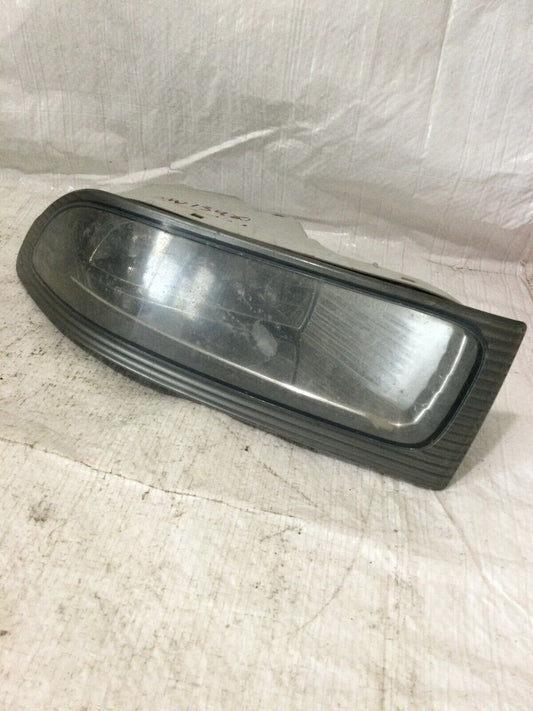 2005 Toyota Sienna  Left Driver Side Fog Light Lamp OEM ( Chip Mark shown )