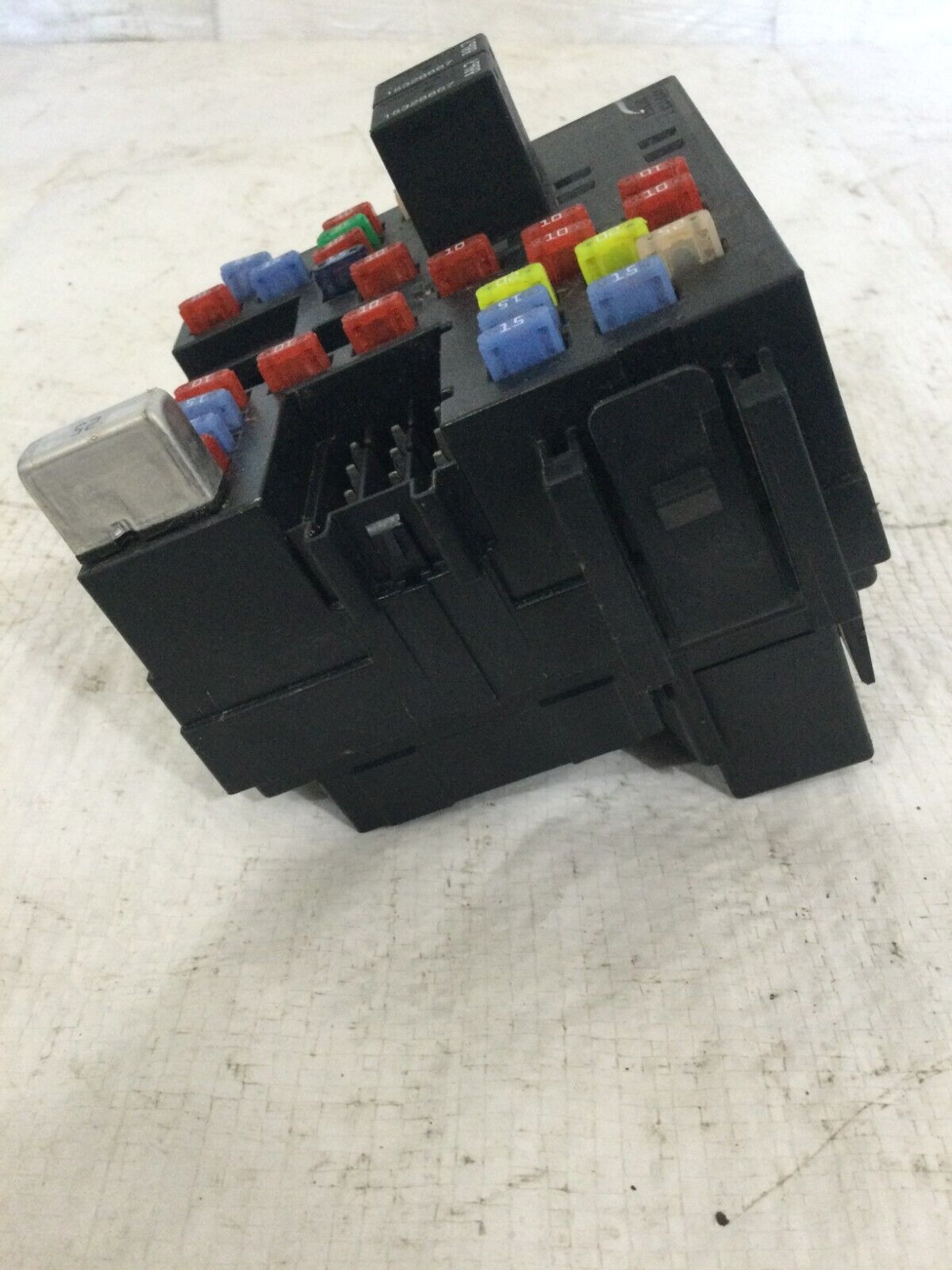 2003-2006 Cadillac Escalade EXT  Dash Fuse Box Relay Module OEM 15058033