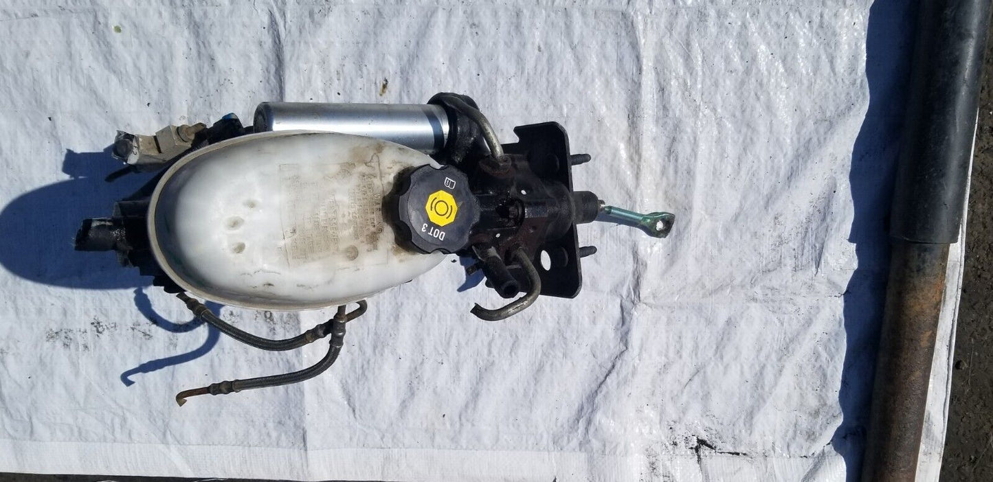 2003 Cadillac Escalade EXT Hydro Power Brake Booster OEM 18045894