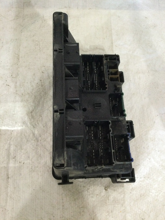 2010 Dodge RAM 1500 Fuse Relay Fox Power Distribution Module OEM