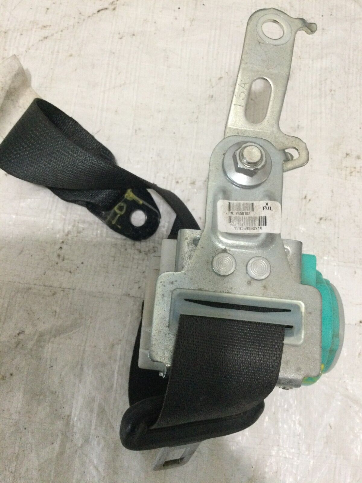 2018 Toyota Corolla  Front Right Passenger Seat Belt Buckle OEM