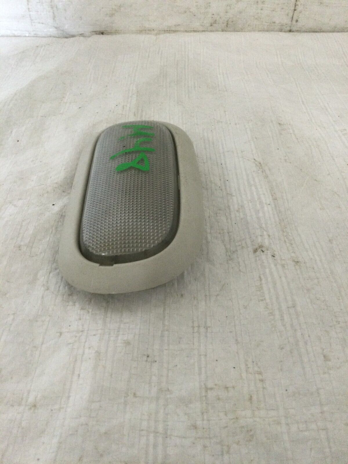 2007 Dodge Nitro Interior Rear Roof Dome Light OEM