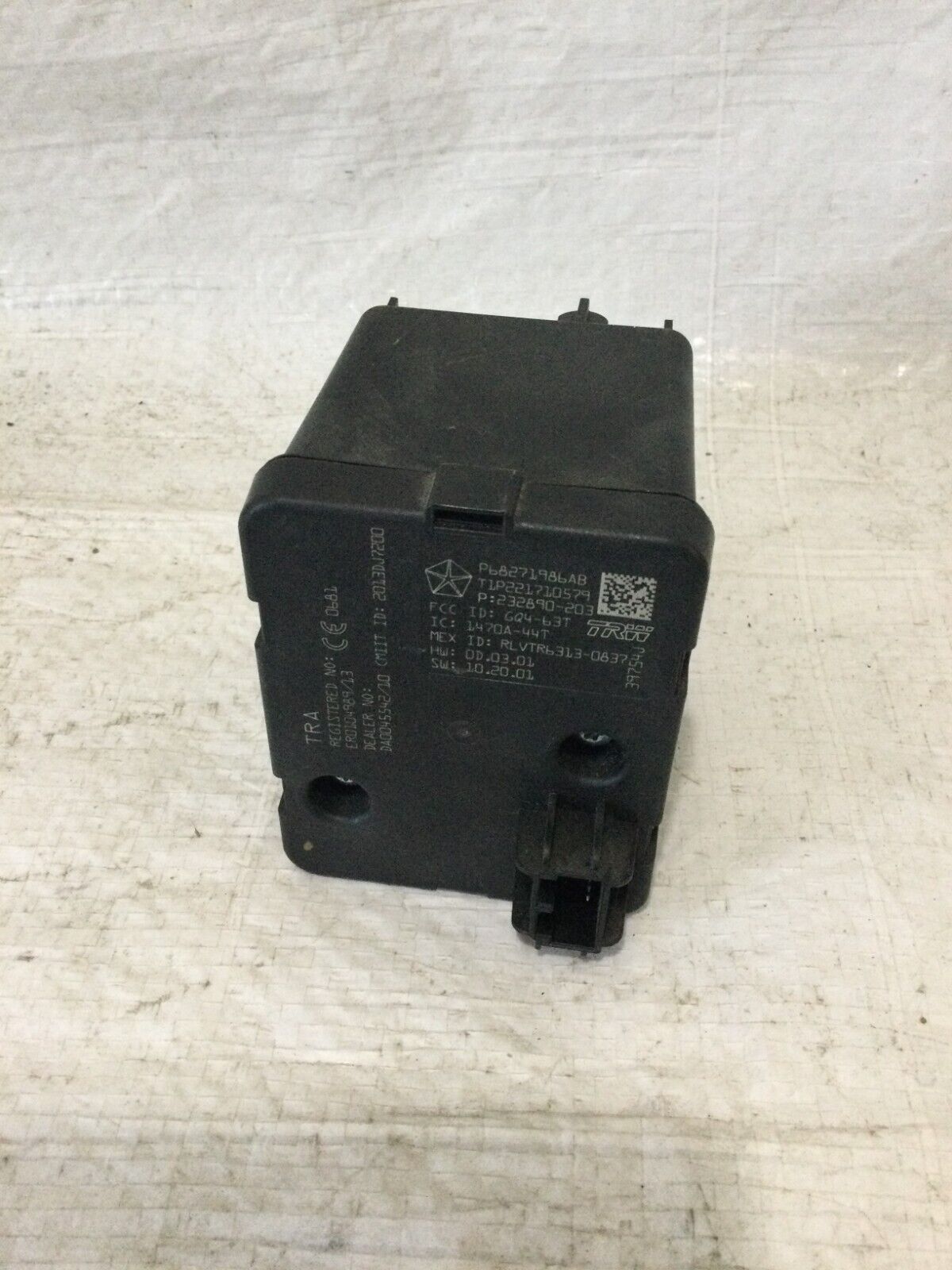2018 Dodge Ram 1500 Igntion Node Module W/ Key 68271986AB OEM