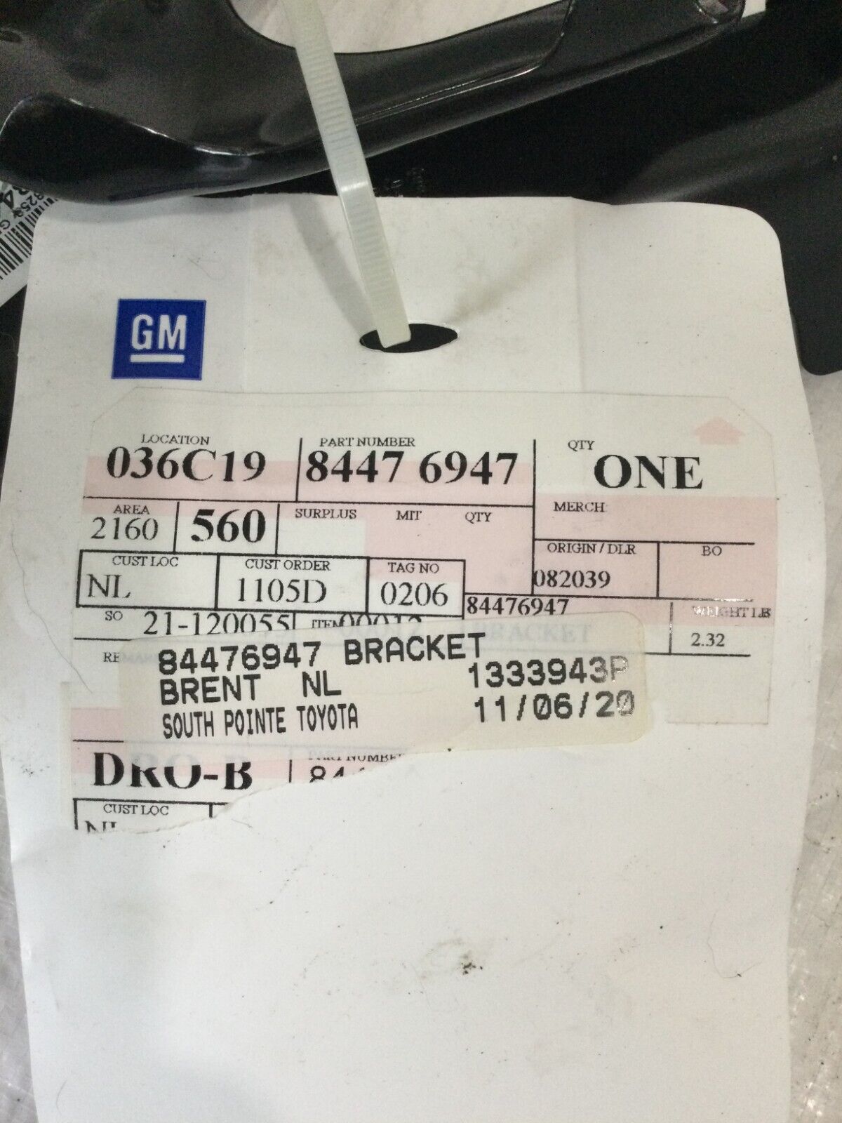 2019-2022 Chevrolet Silverado 1500 Left Front Bumper Bracket OEM 84476947