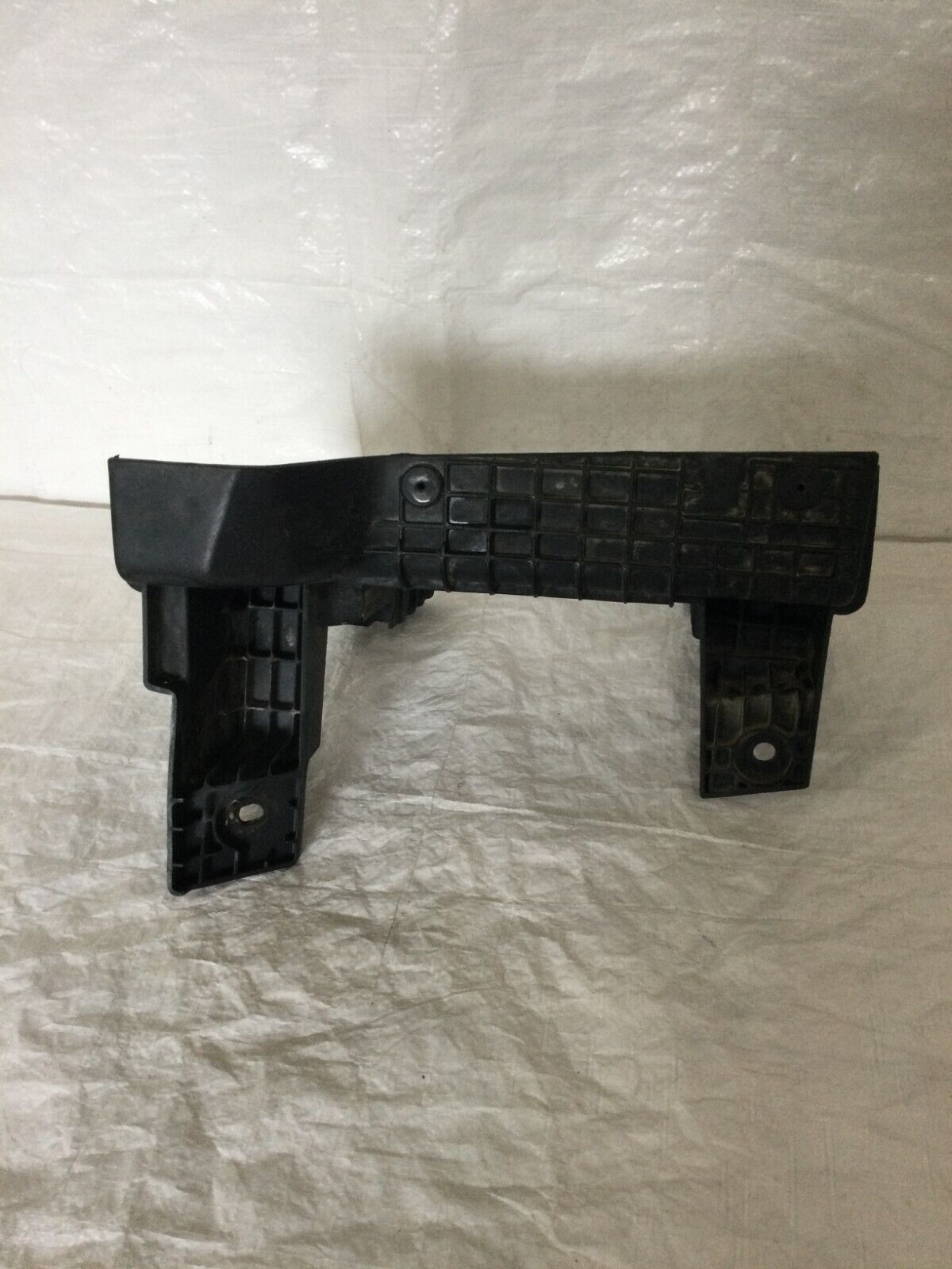 2004 Dodge Ram 1500 Air Cleaner Air Filter Box Bracket Mount OEM 53032453