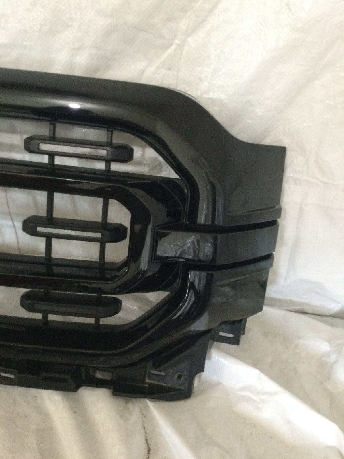 2021 - 2023 Ford F150 F-150 Front Upper Grill OEM ML34-8200-DF5GXT