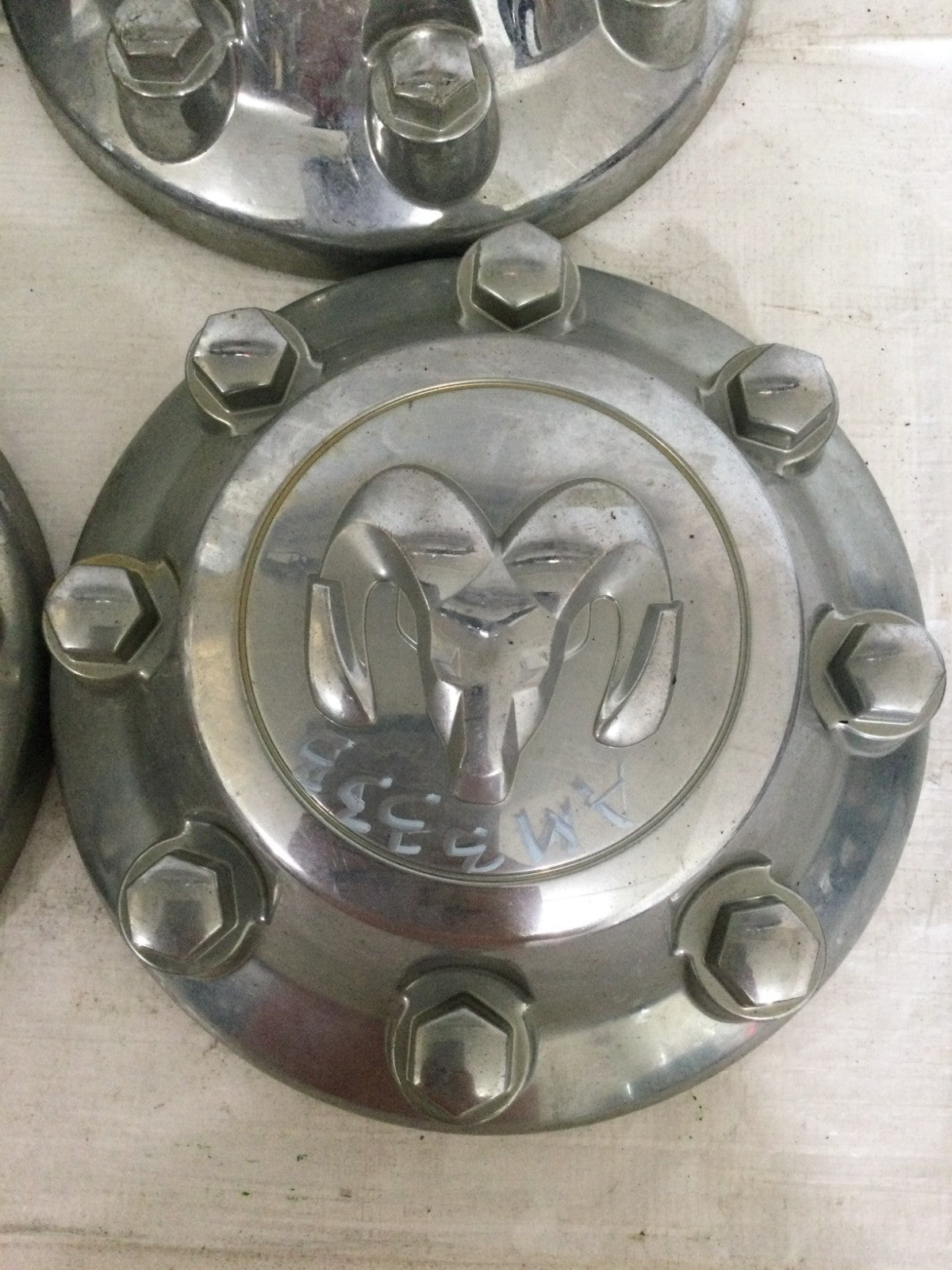 2014 Dodge Ram 2500 Center Cap Set Of 4 OEM