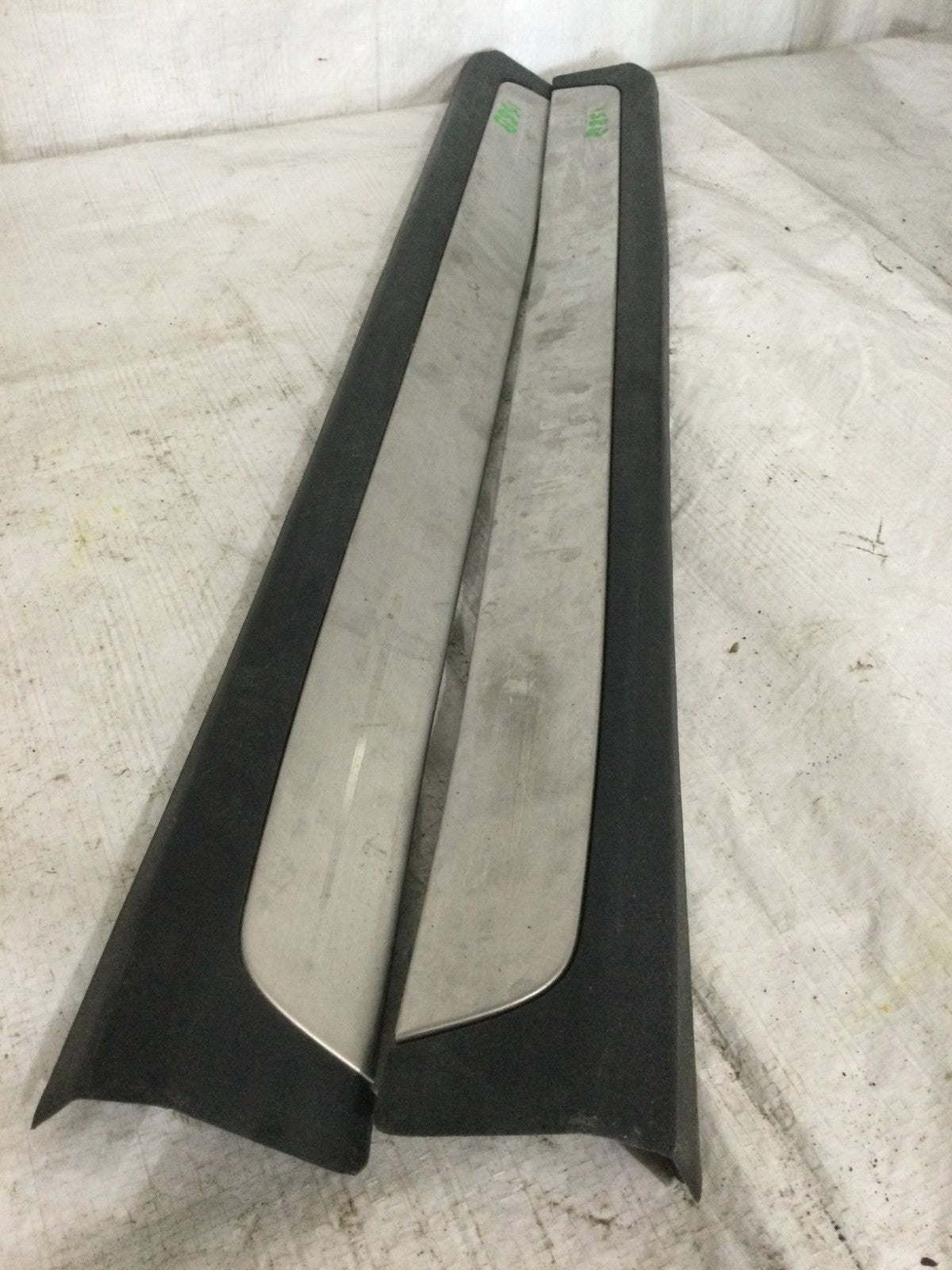 2003 Infiniti FX35 Sill Plate Set OEM 76895CG000