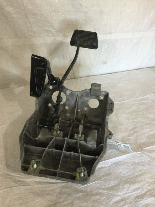 2014 Dodge Ram 2500 Brake Pedal OEM