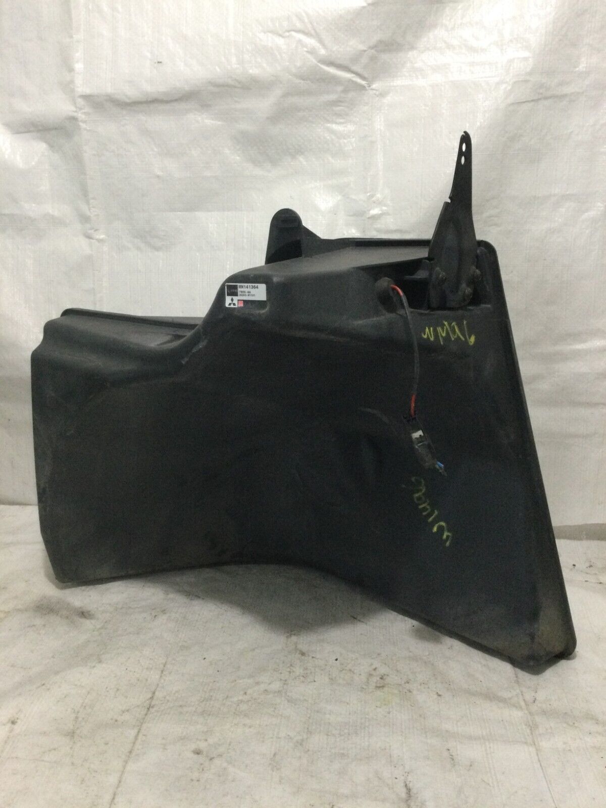 2004 Mitsubishi Lancer Infinity Subwoofer Speaker OEM