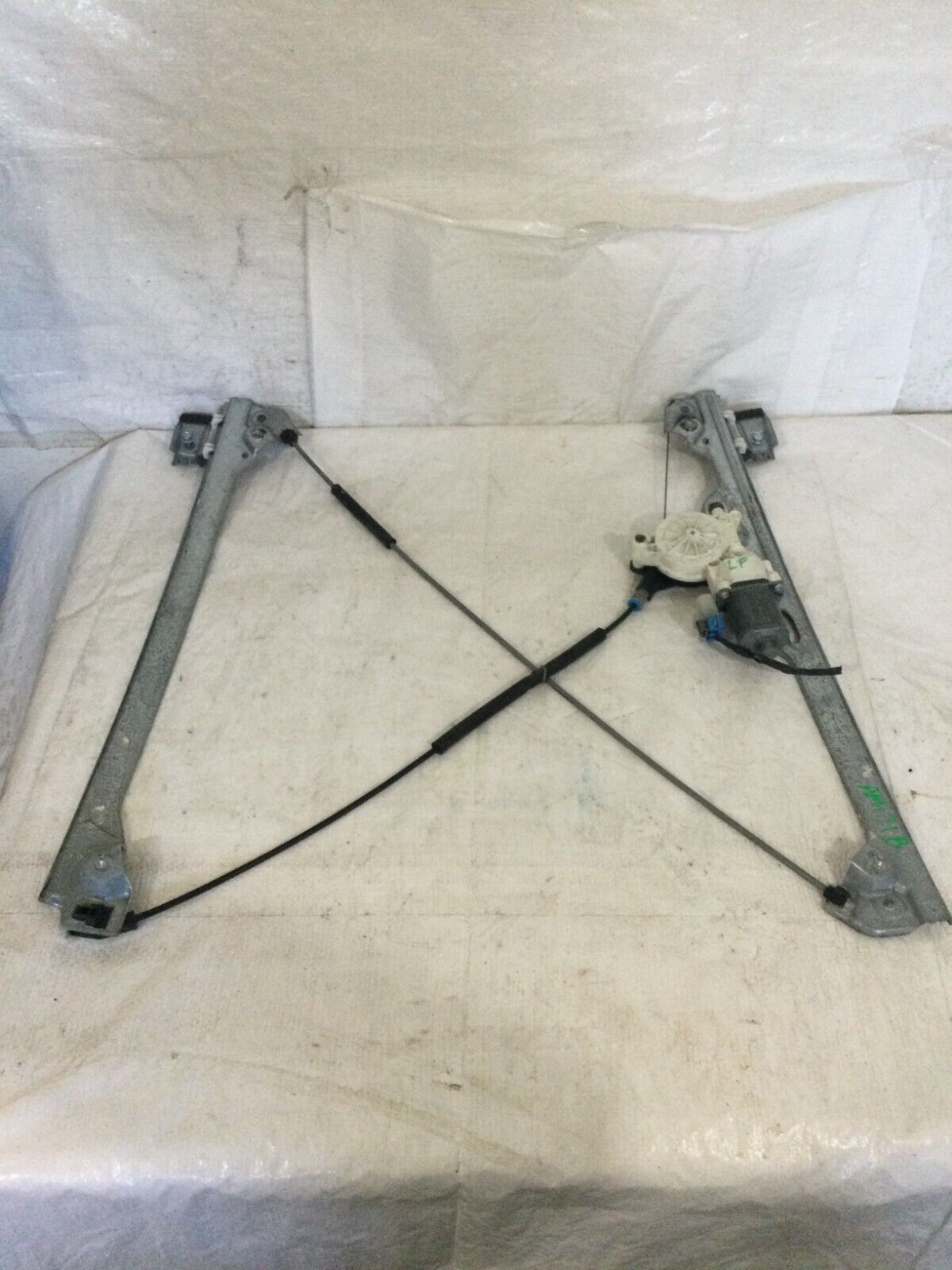 2007 GMC Yukon Front Left Window Regulator Motor OEM