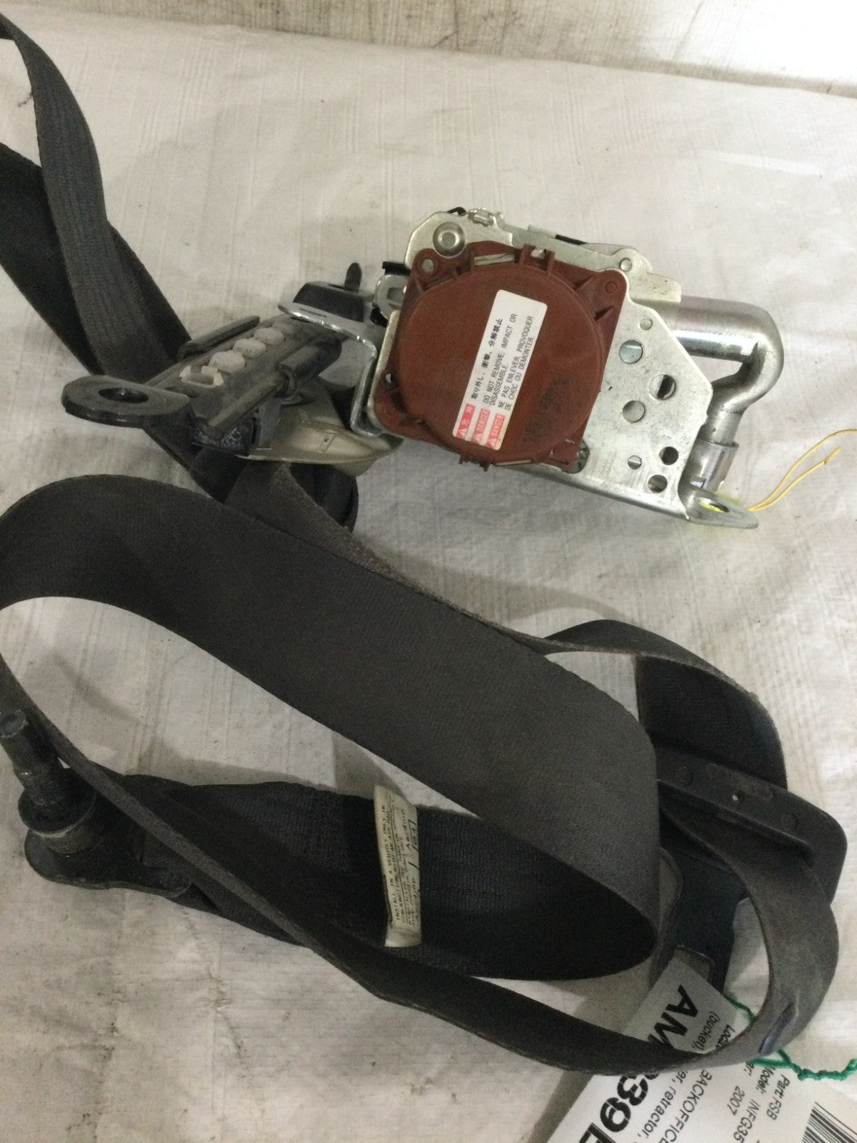 2007 Infiniti G35 Front Left Driver Seat Belt OEM