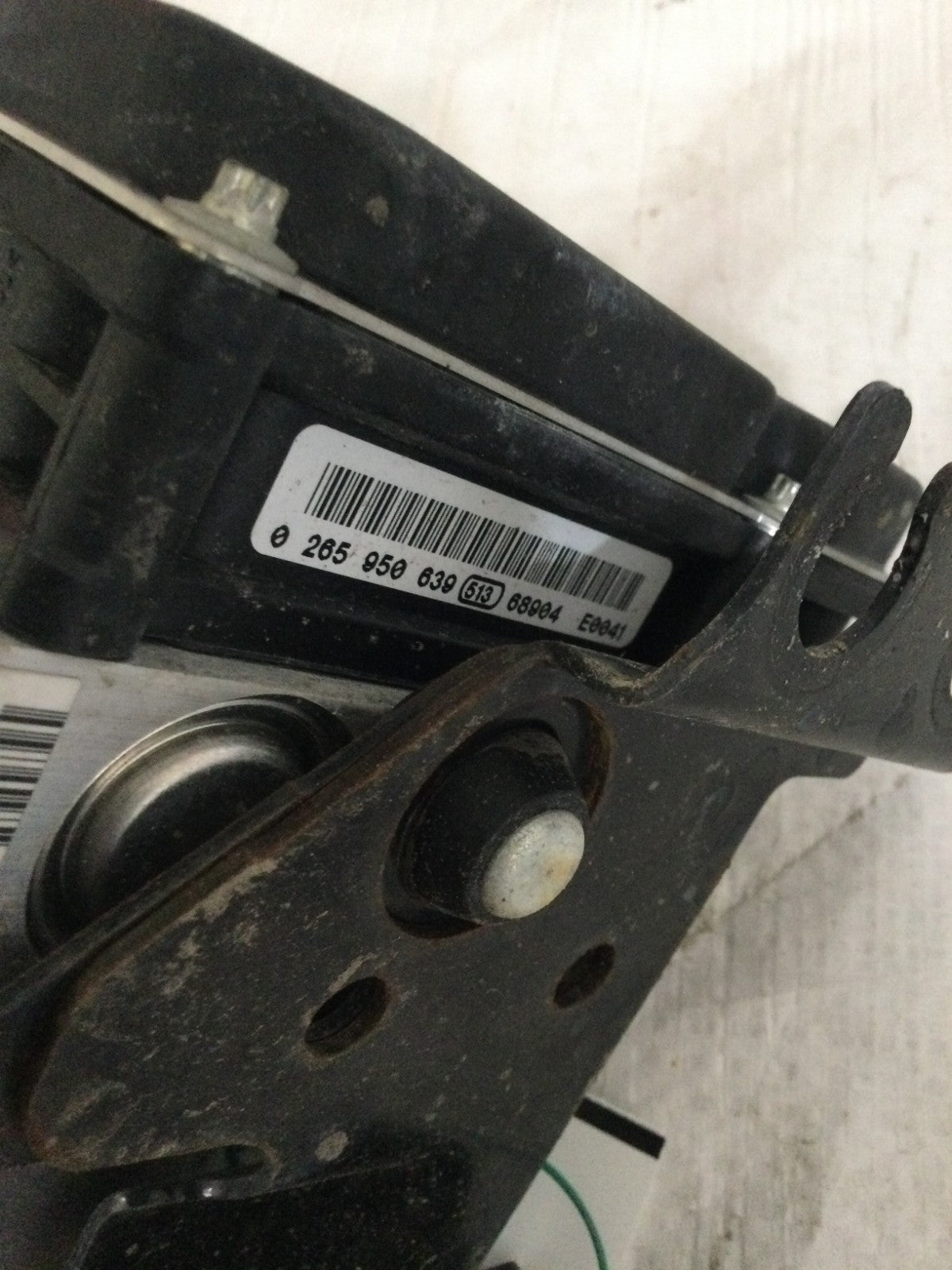 2007 Infiniti G35 3.5L ABS Anti-Lock Brake Pump OEM 0265950639