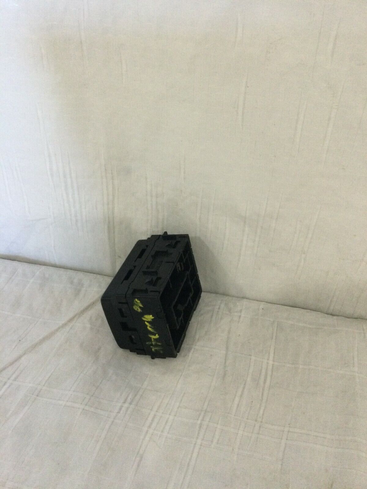 2005 Nissan Xterra Mirror Positioning Switch OEM