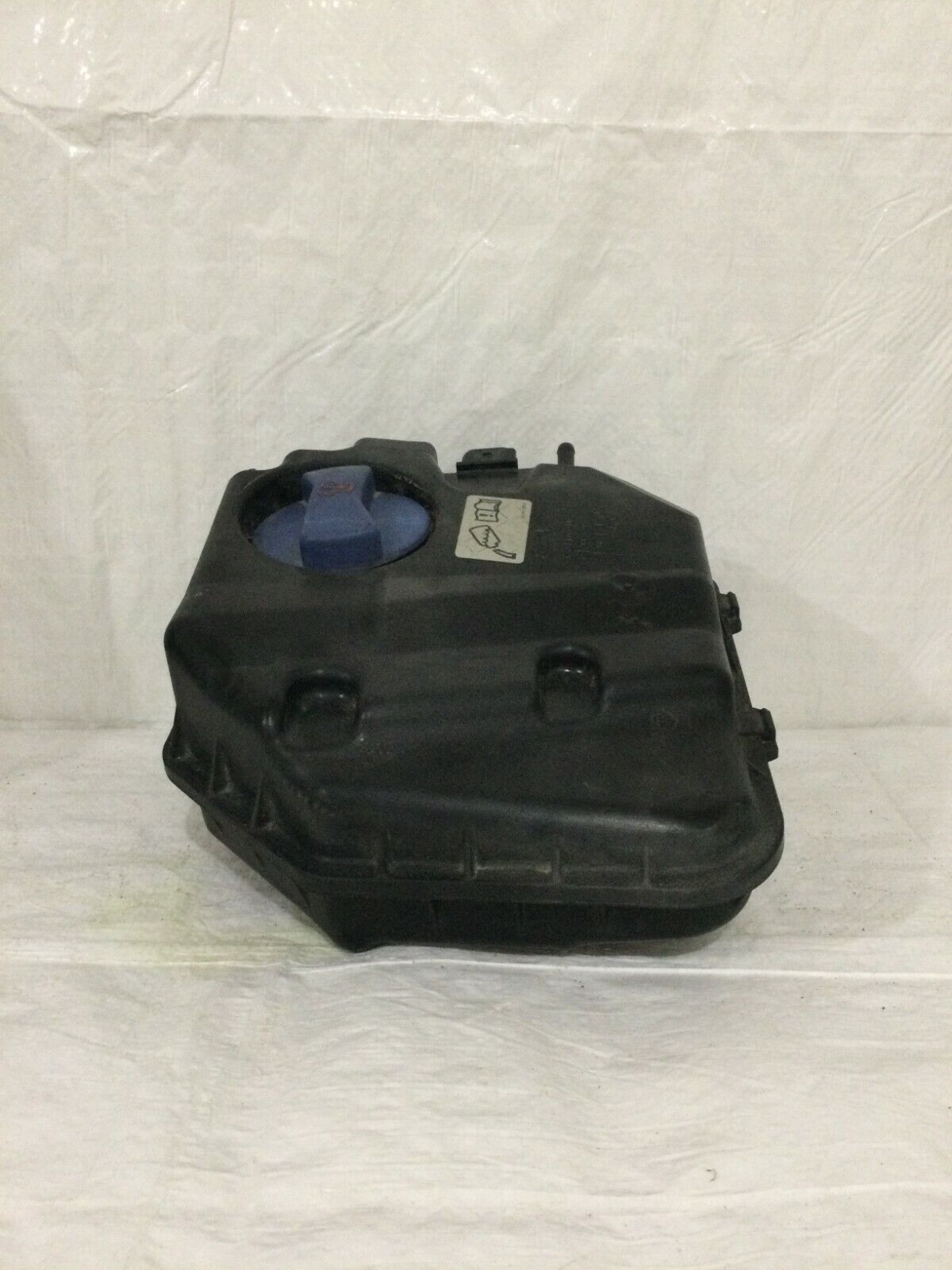 2007 Volkswagen Touareg Coolant Recovery Bottle OEM 3.6L 7L0121407E
