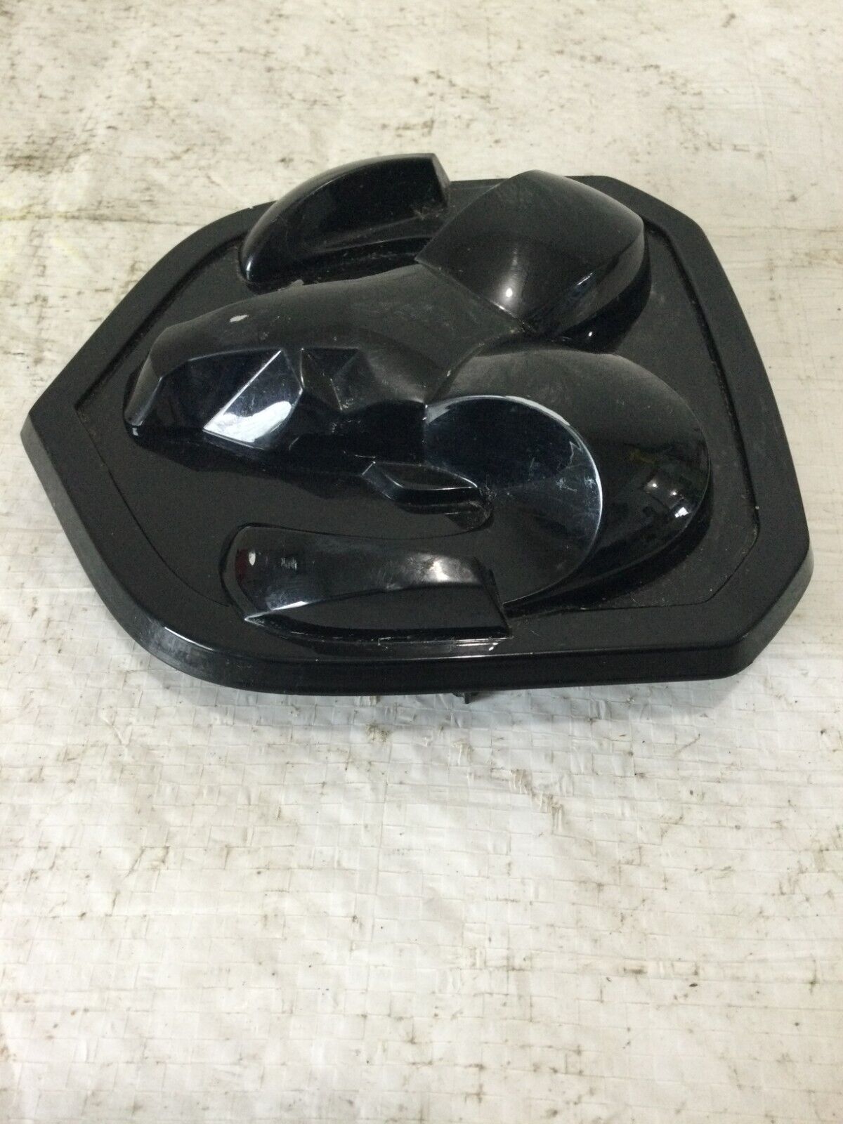 2021 Dodge   Ram 1500 Grille  Mounted  Emblem 68140322AA OEM