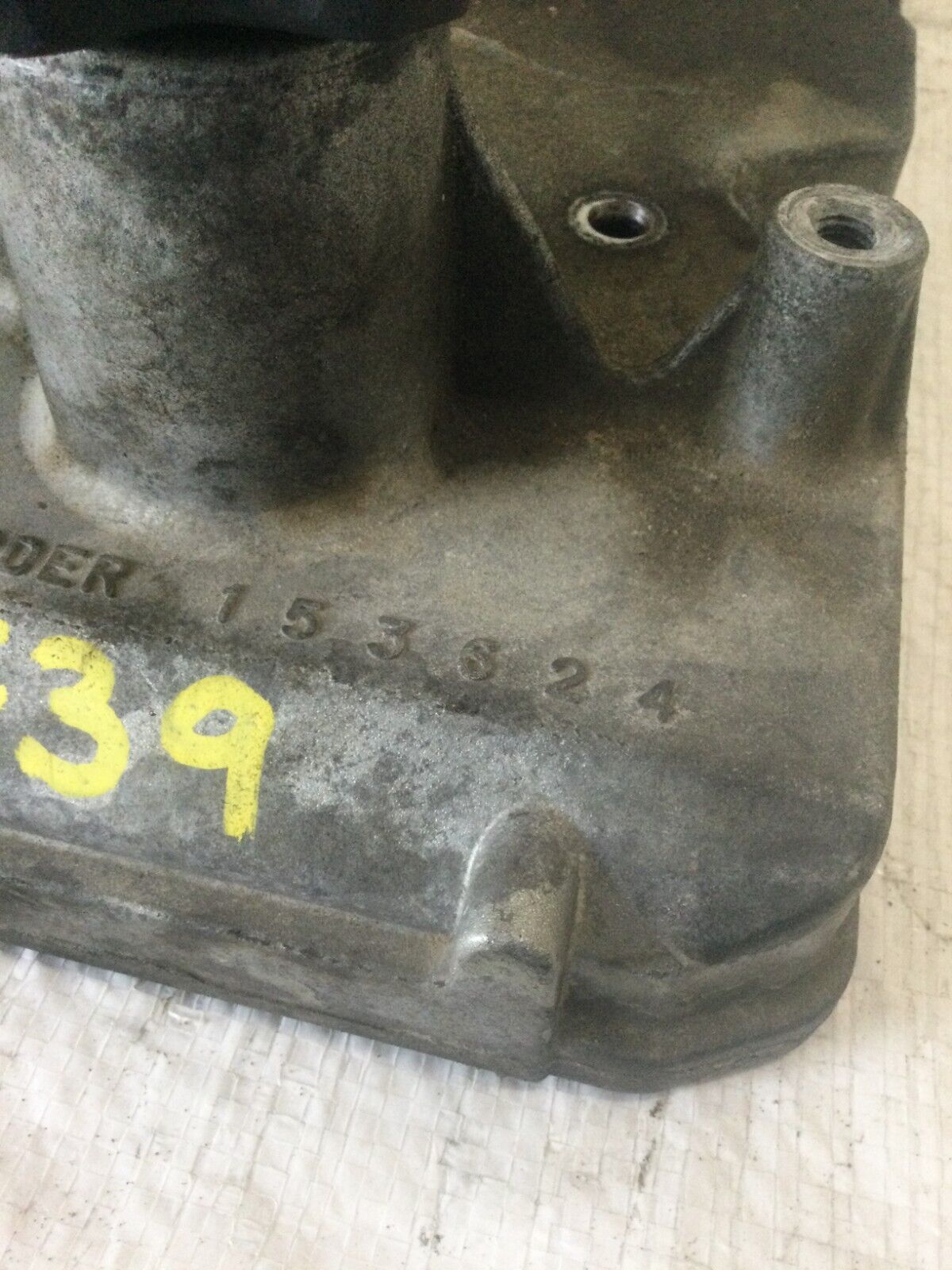 2003-2005 Dodge Ram 2500 5.9L Turbo Diesel Lower Valve Cover 153624 OEM