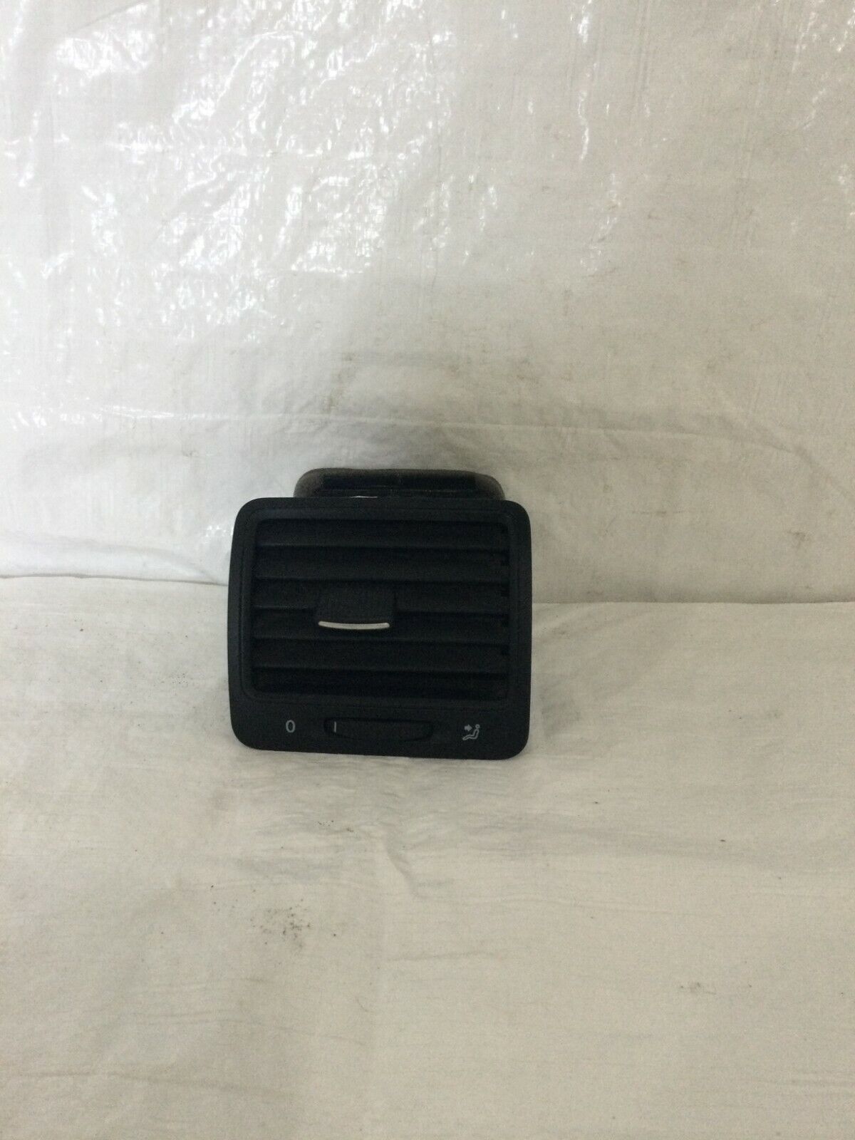 2006 Volkswagen Jetta Left Driver Side Dash Air Vent 1K0819703 OEM