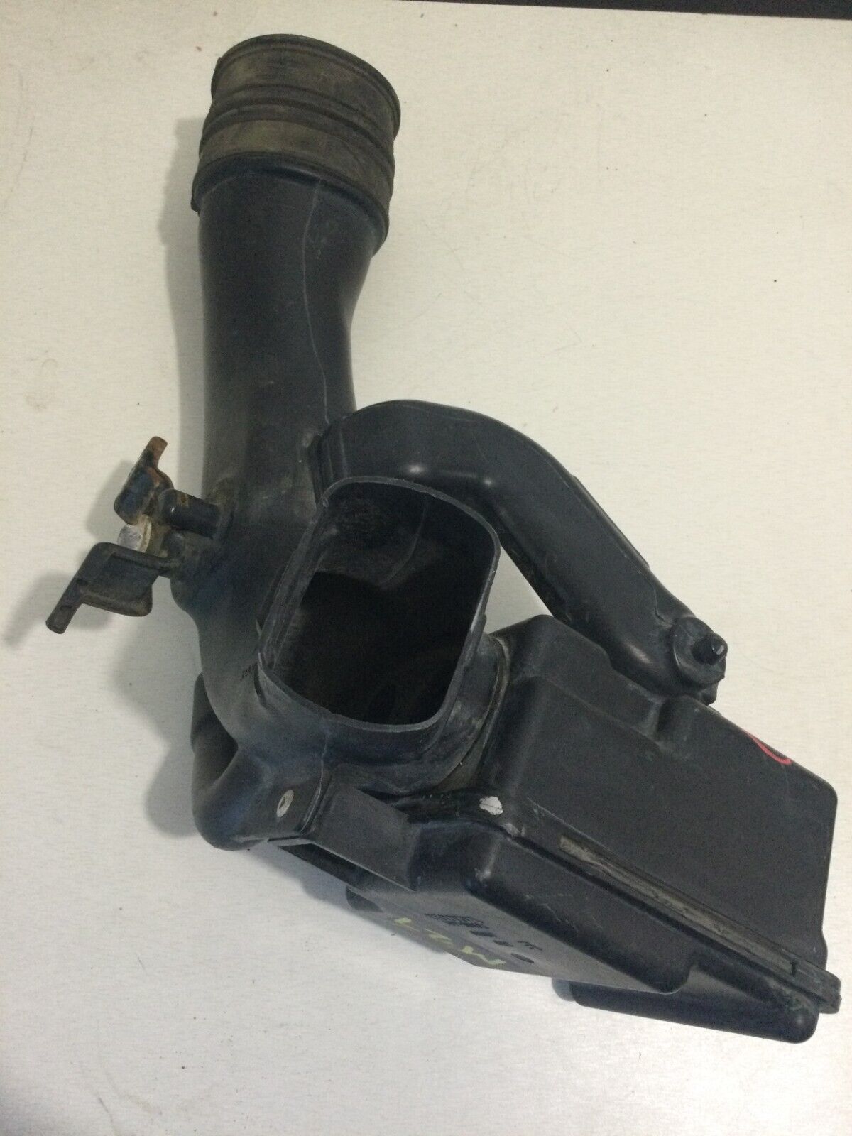 2007-2011 Honda CR-V CRV Air Intake Tube Resonator OEM 2.4L ( DAMAGE MARKED )