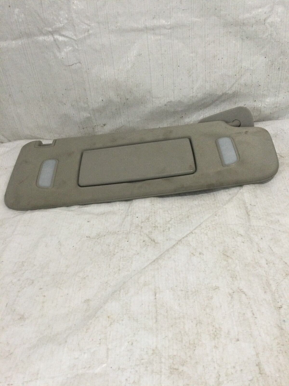 2007 Cadillac Escalade Right Passenger   Sun Visor  Illumination  OEM